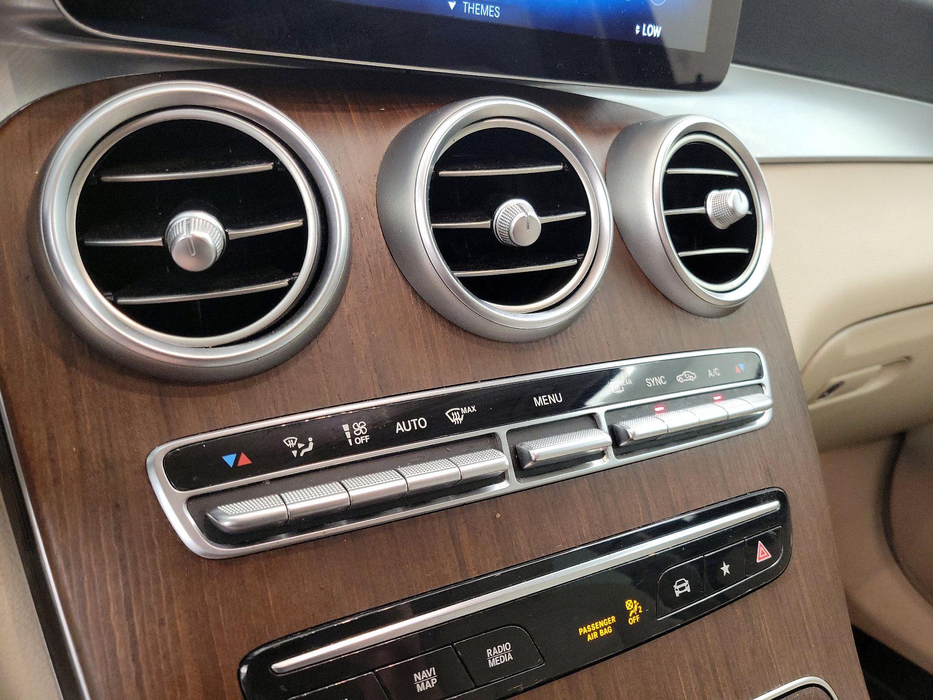 Thumbnail: 2021 Mercedes-Benz GLC - 16