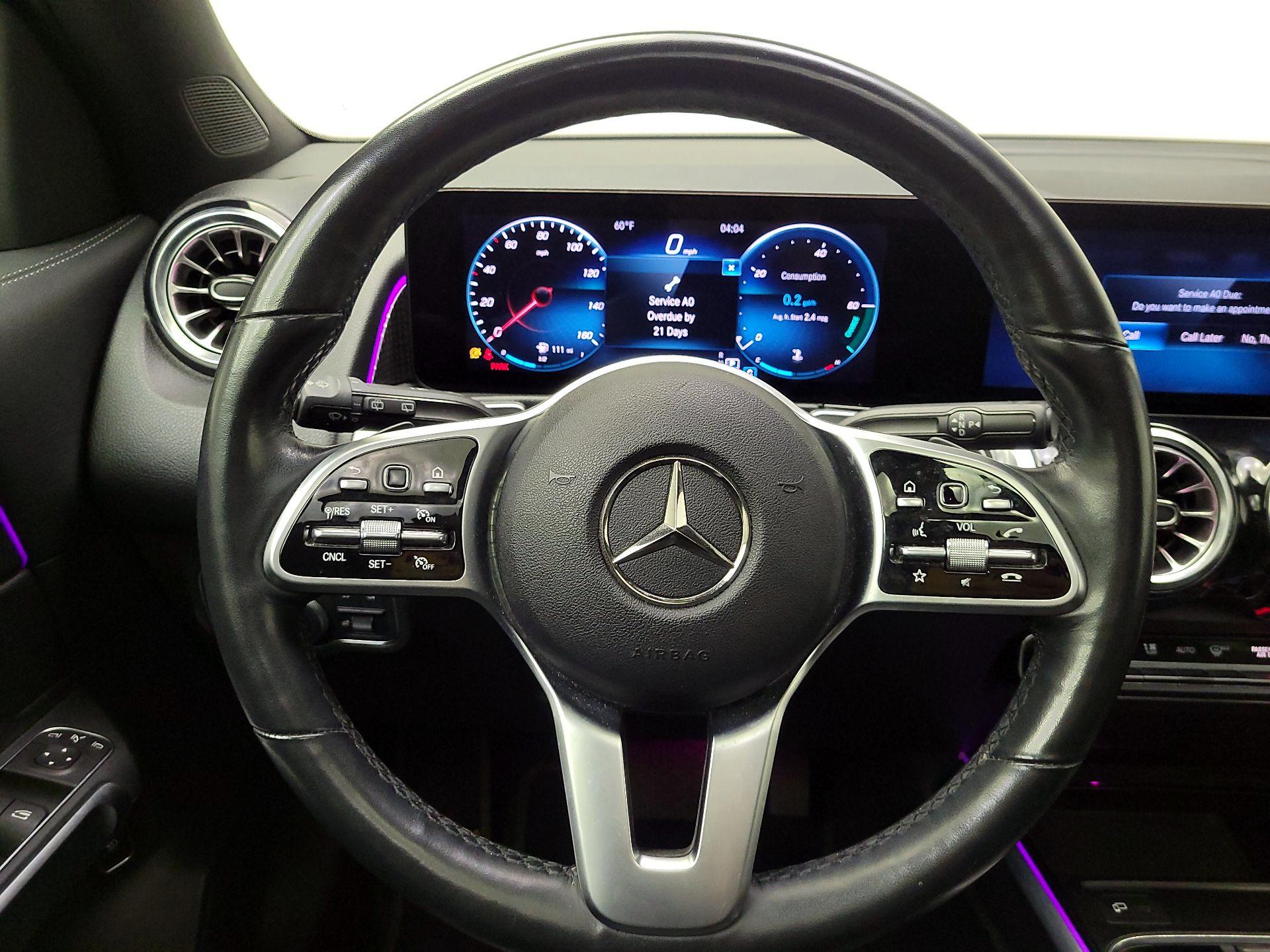 Thumbnail: 2022 Mercedes-Benz GLB - 10