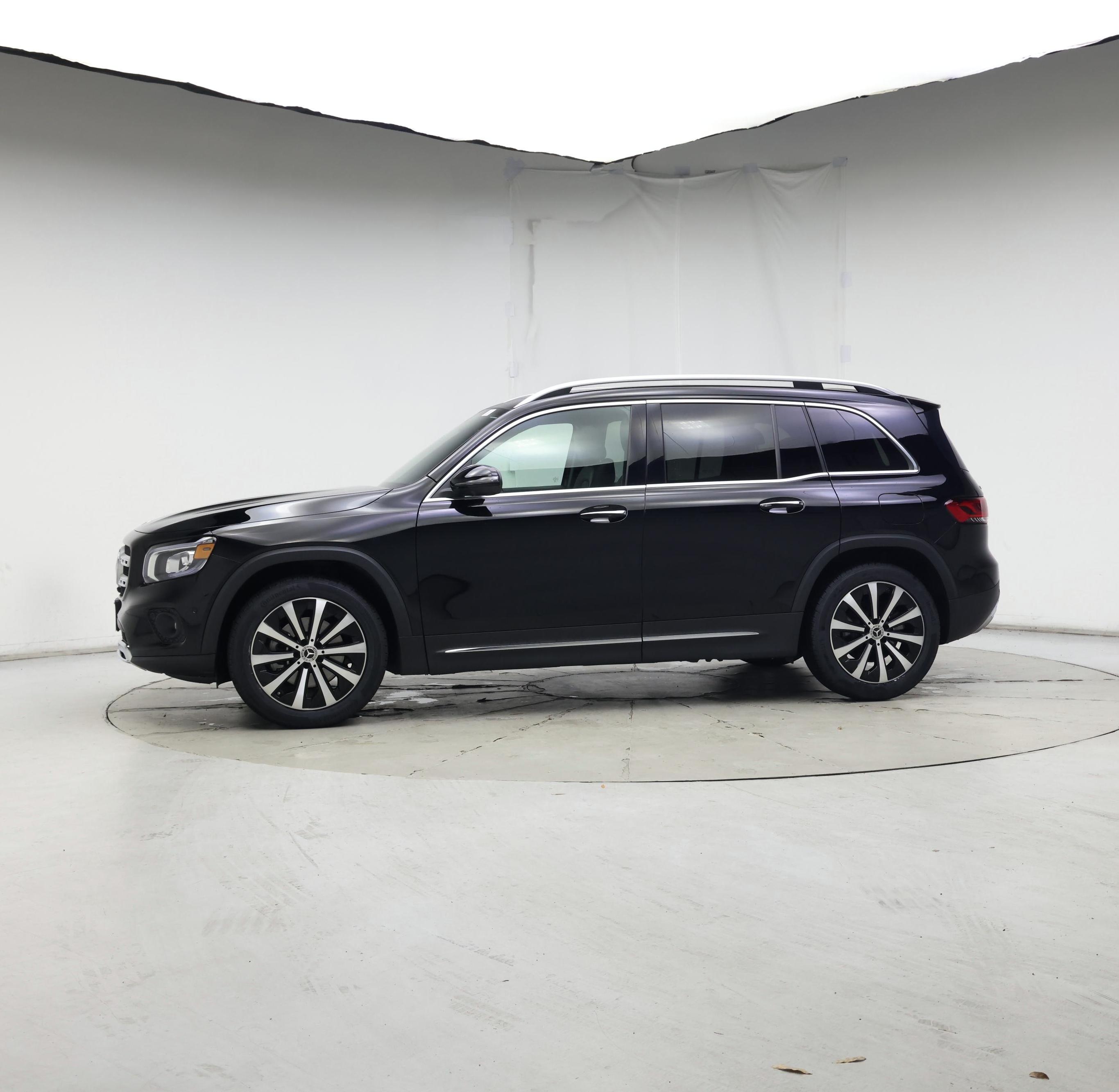 Thumbnail: 2022 Mercedes-Benz GLB - 3