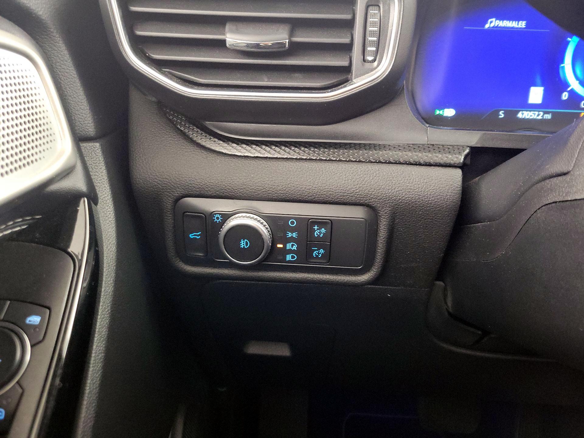 Thumbnail: 2022 Ford Explorer - 13