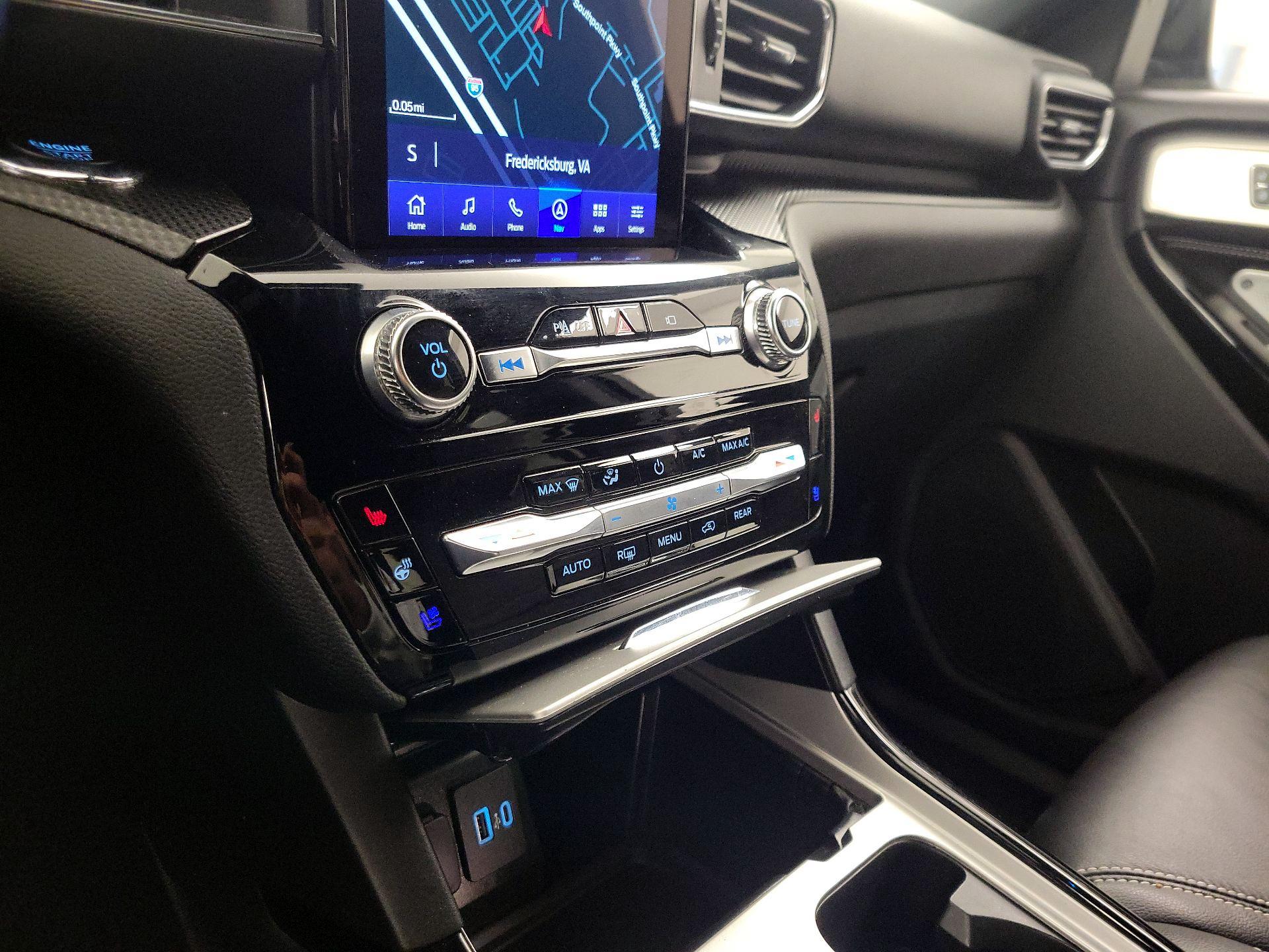 Thumbnail: 2022 Ford Explorer - 17