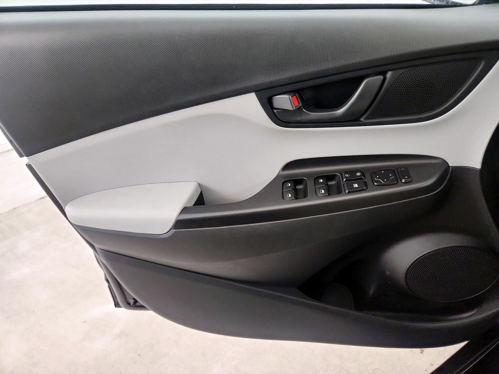 Thumbnail: 2022 Hyundai Kona - 12