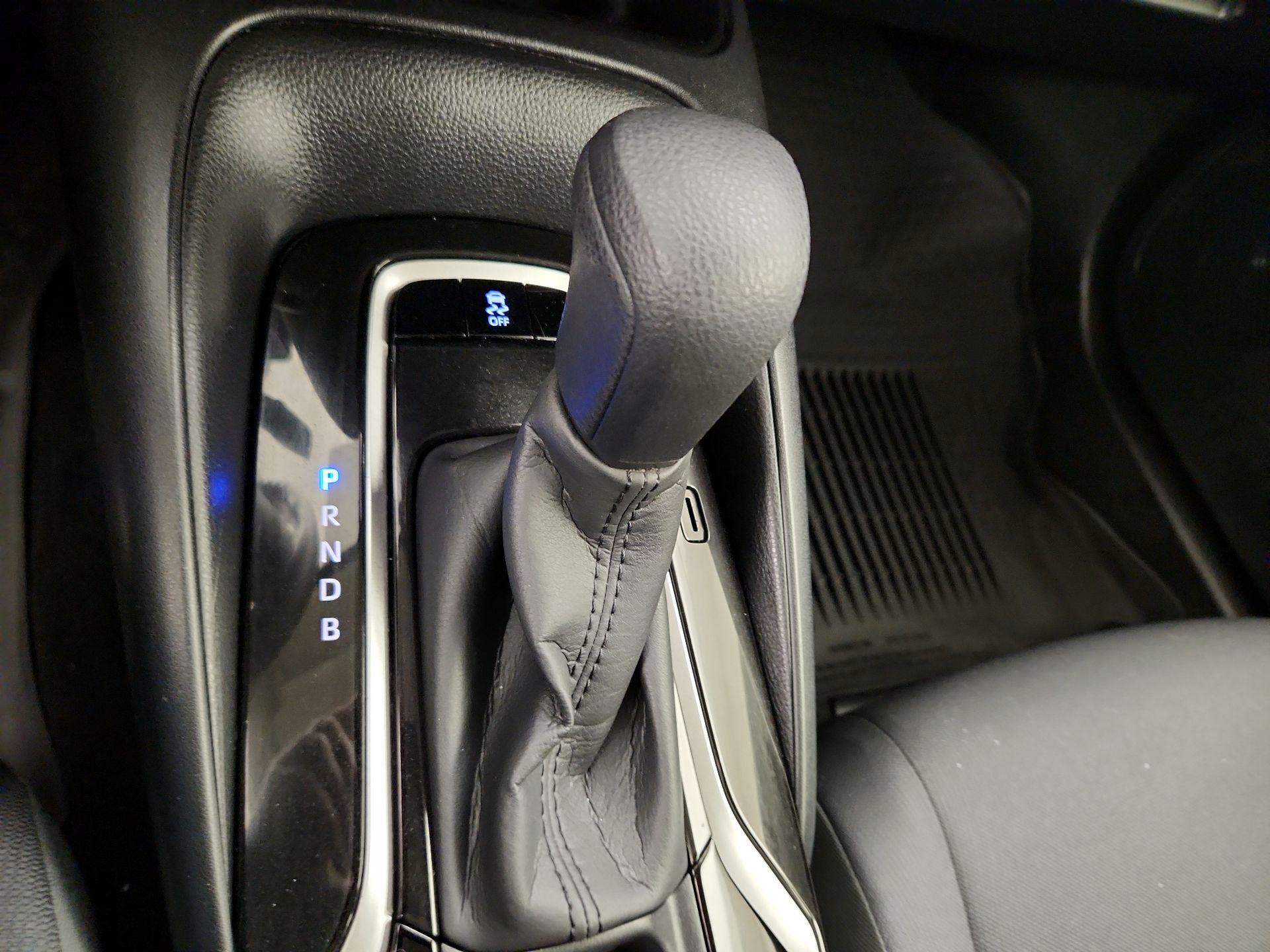 Thumbnail: 2021 Toyota Corolla - 17