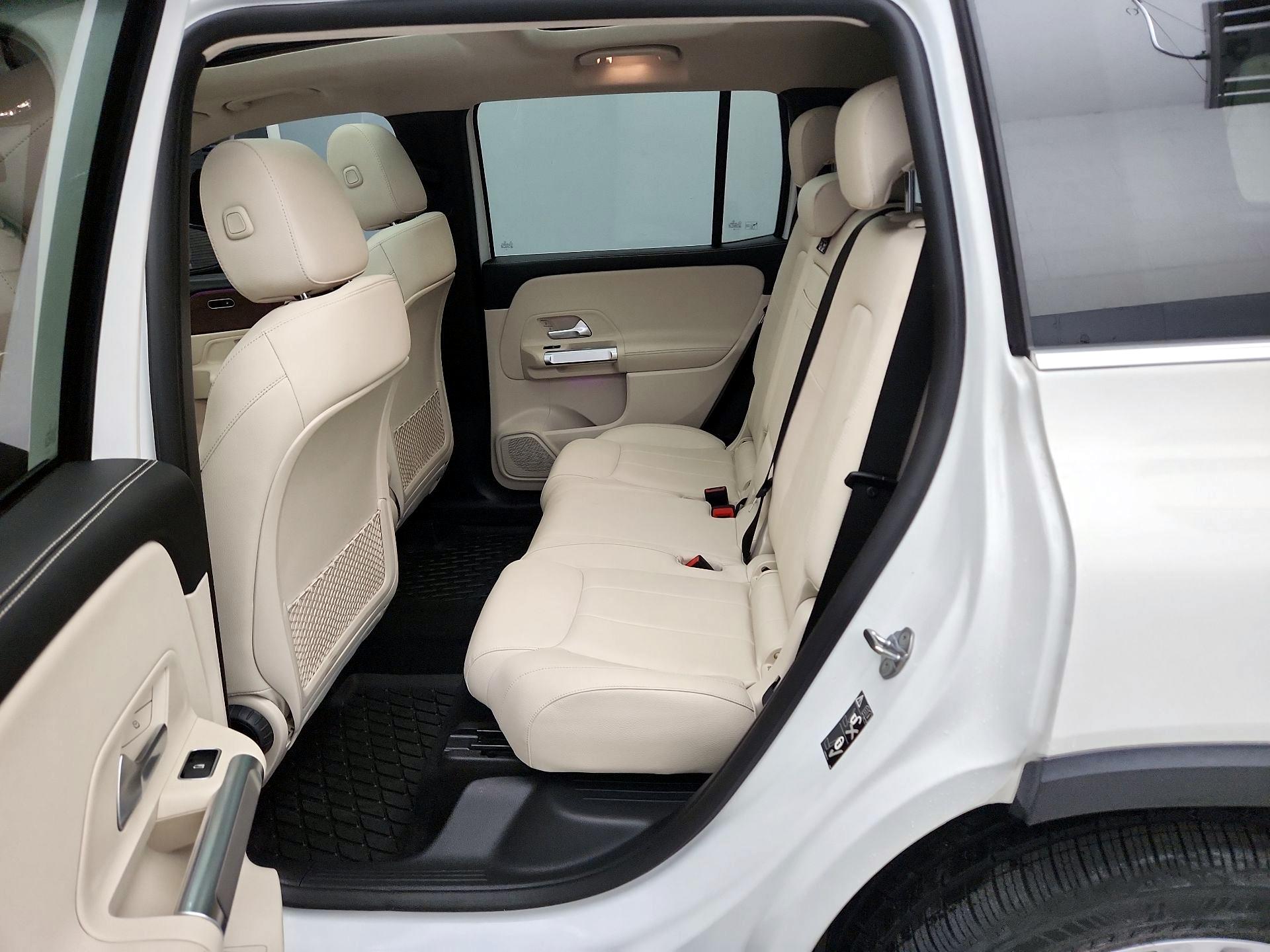 Thumbnail: 2022 Mercedes-Benz GLB - 20