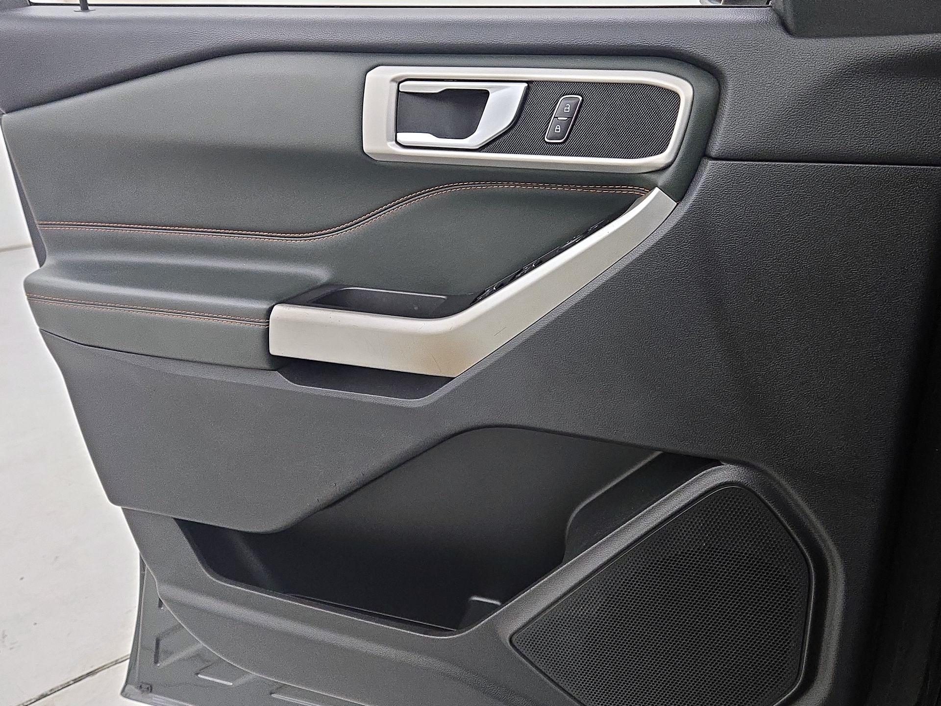 Thumbnail: 2022 Ford Explorer - 12