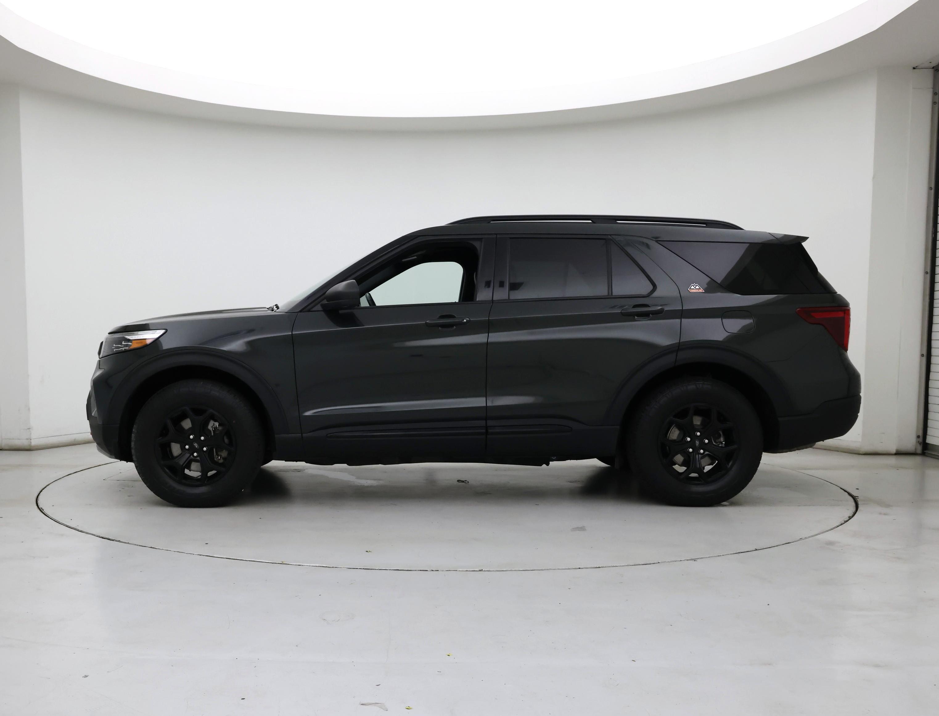 Thumbnail: 2022 Ford Explorer - 3