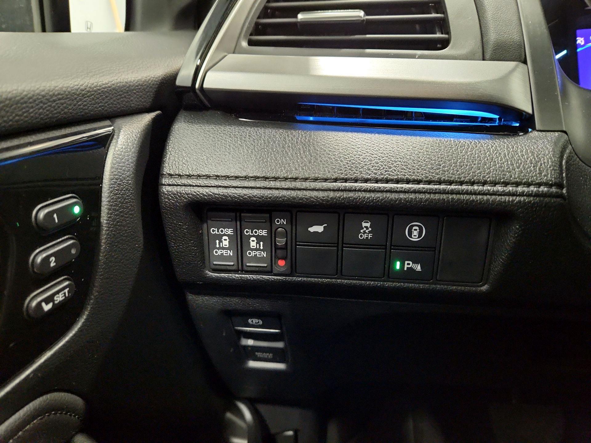 Thumbnail: 2021 Honda Odyssey - 13