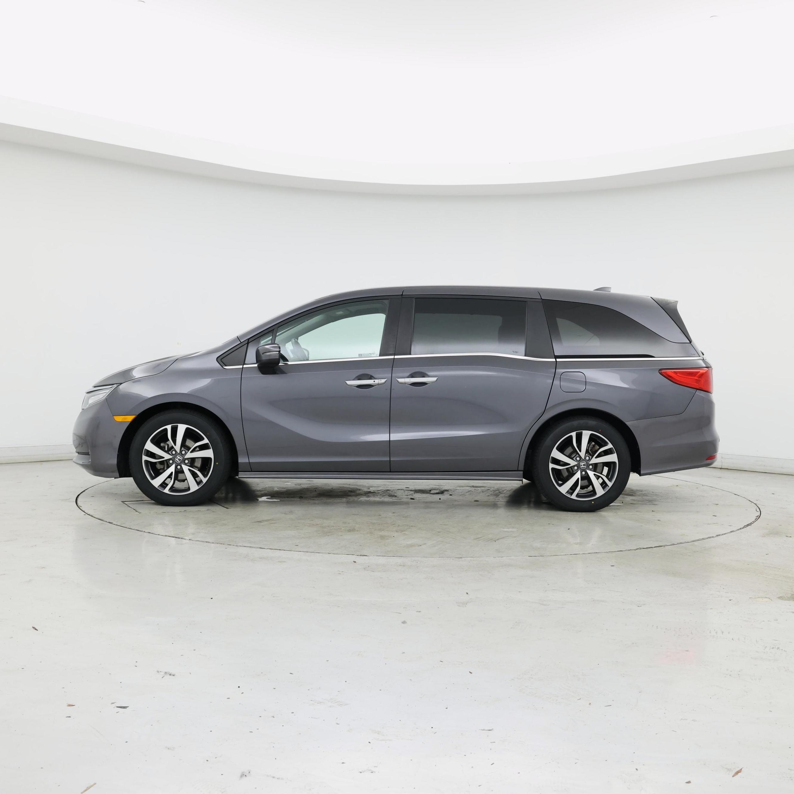 Thumbnail: 2023 Honda Odyssey - 3