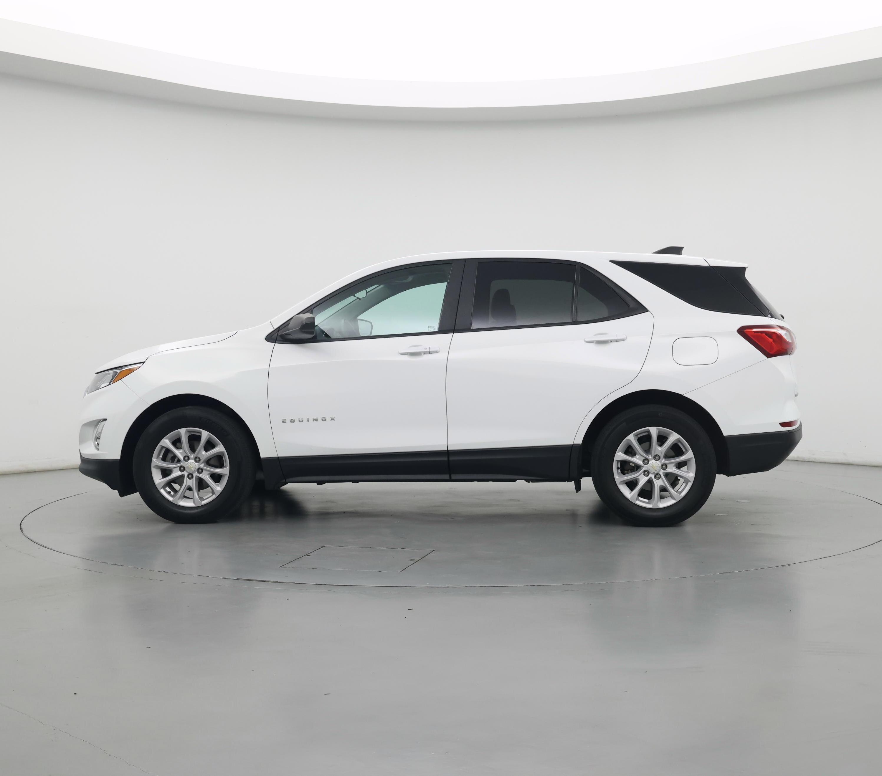 Thumbnail: 2021 Chevrolet Equinox - 3