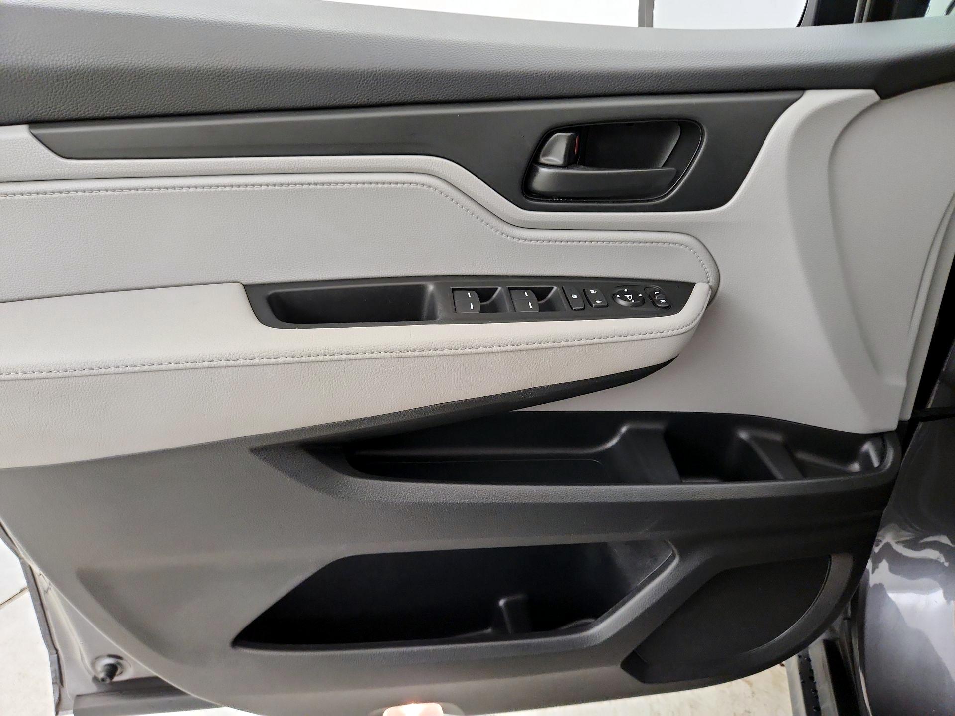 Thumbnail: 2020 Honda Odyssey - 12