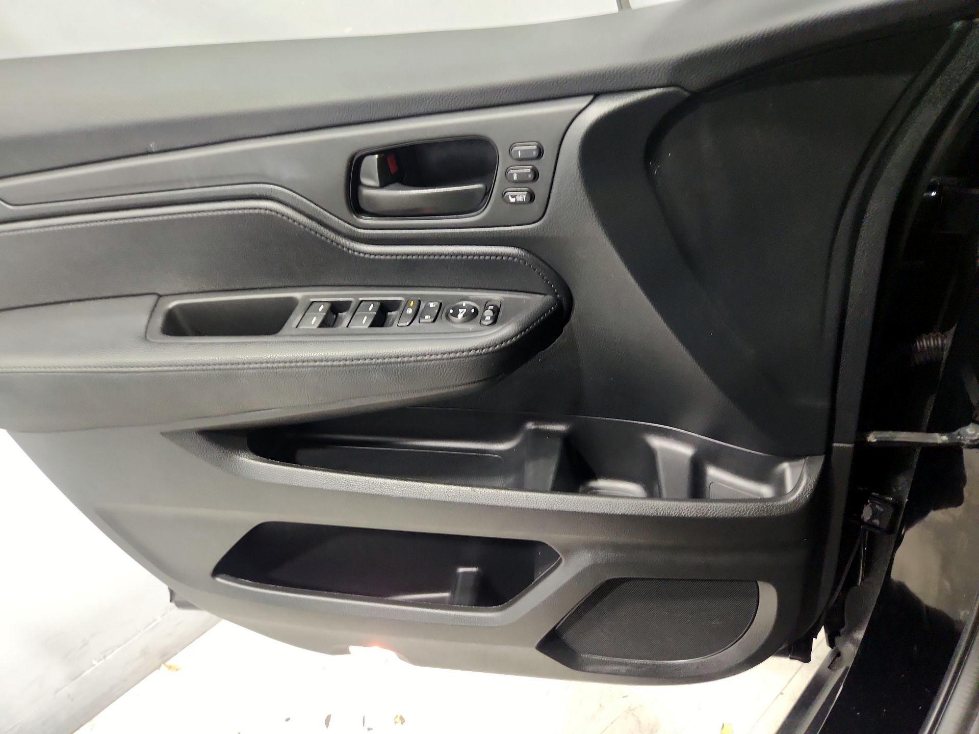 Thumbnail: 2022 Honda Odyssey - 12