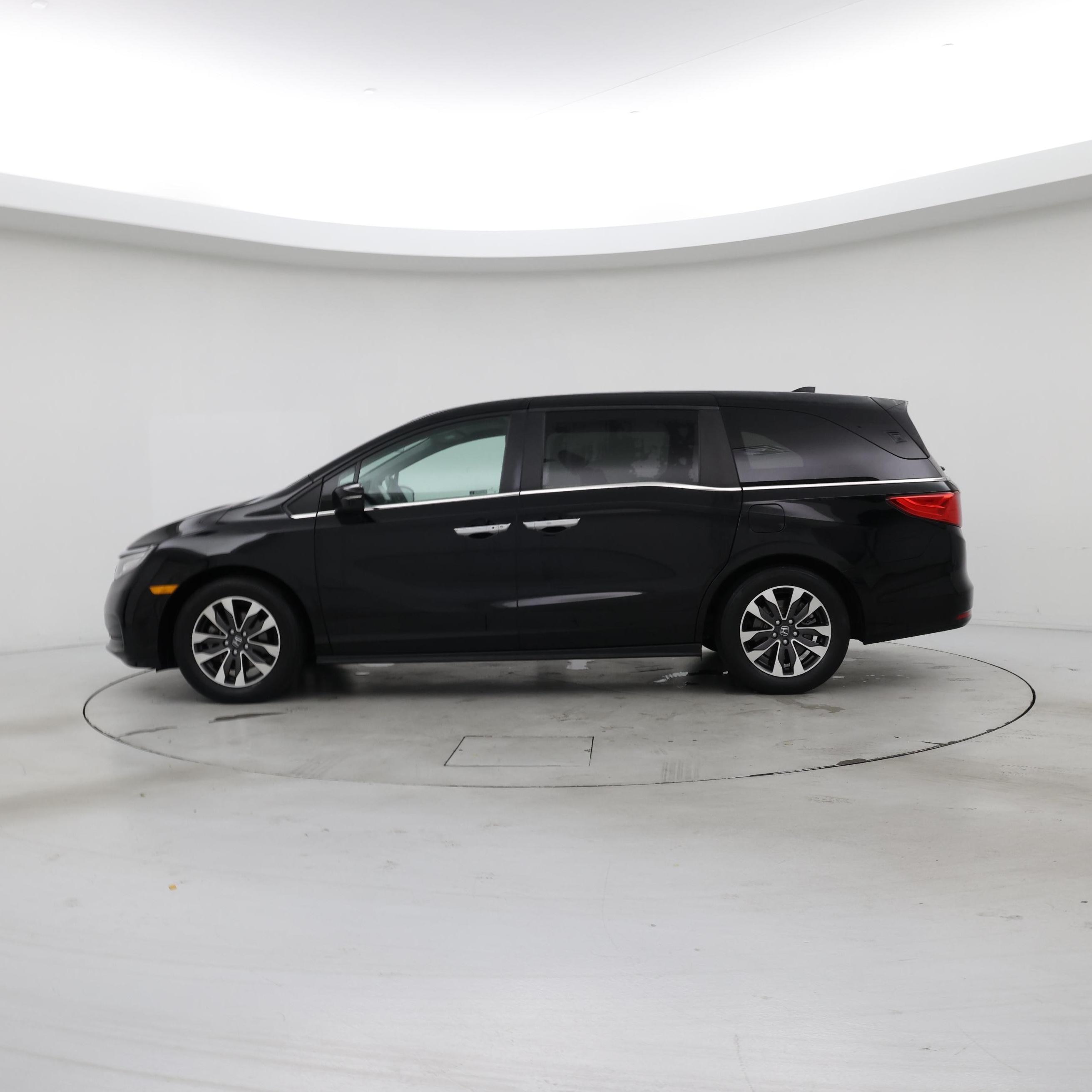 Thumbnail: 2022 Honda Odyssey - 3