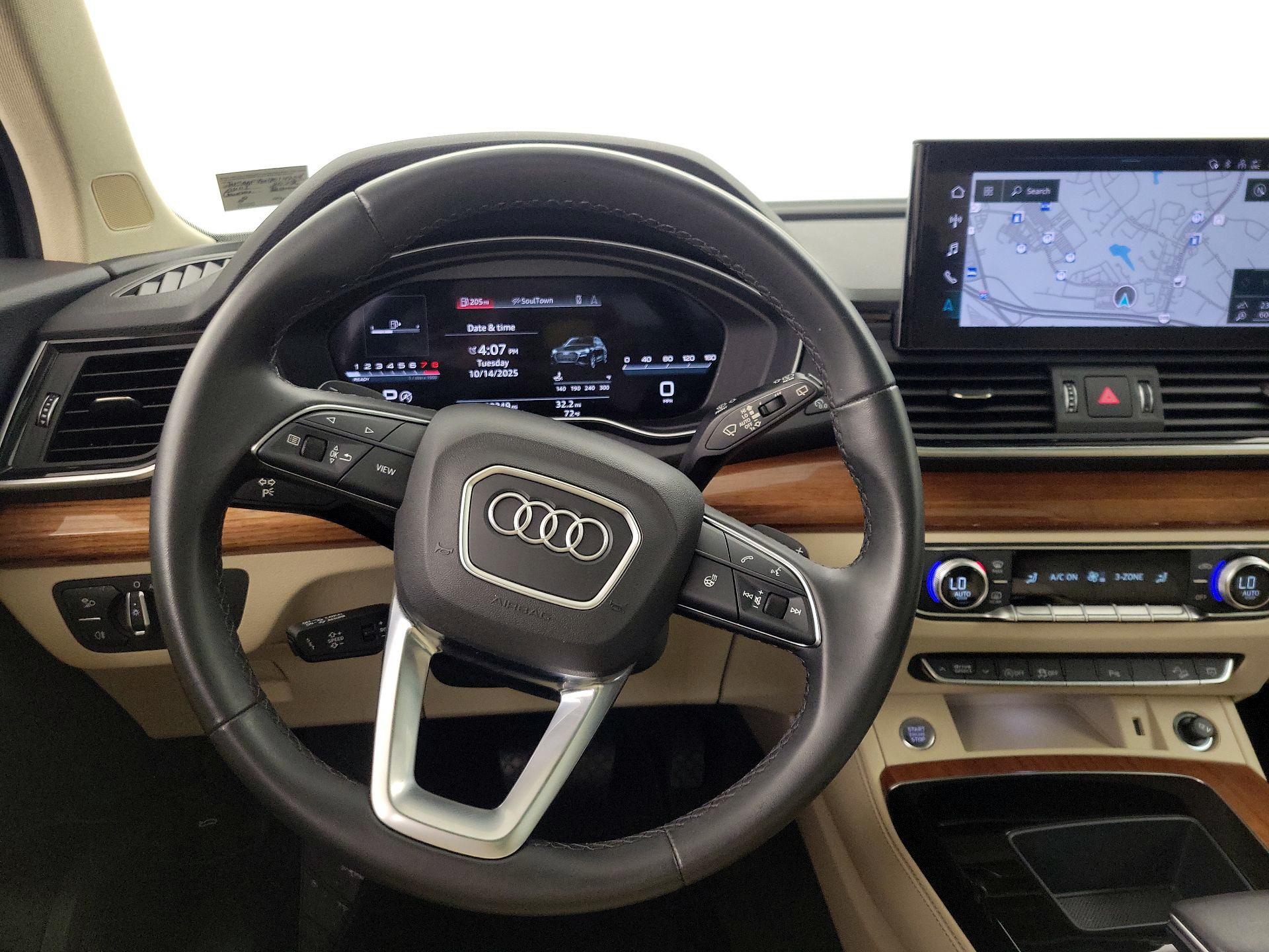 Thumbnail: 2022 Audi Q5 - 10