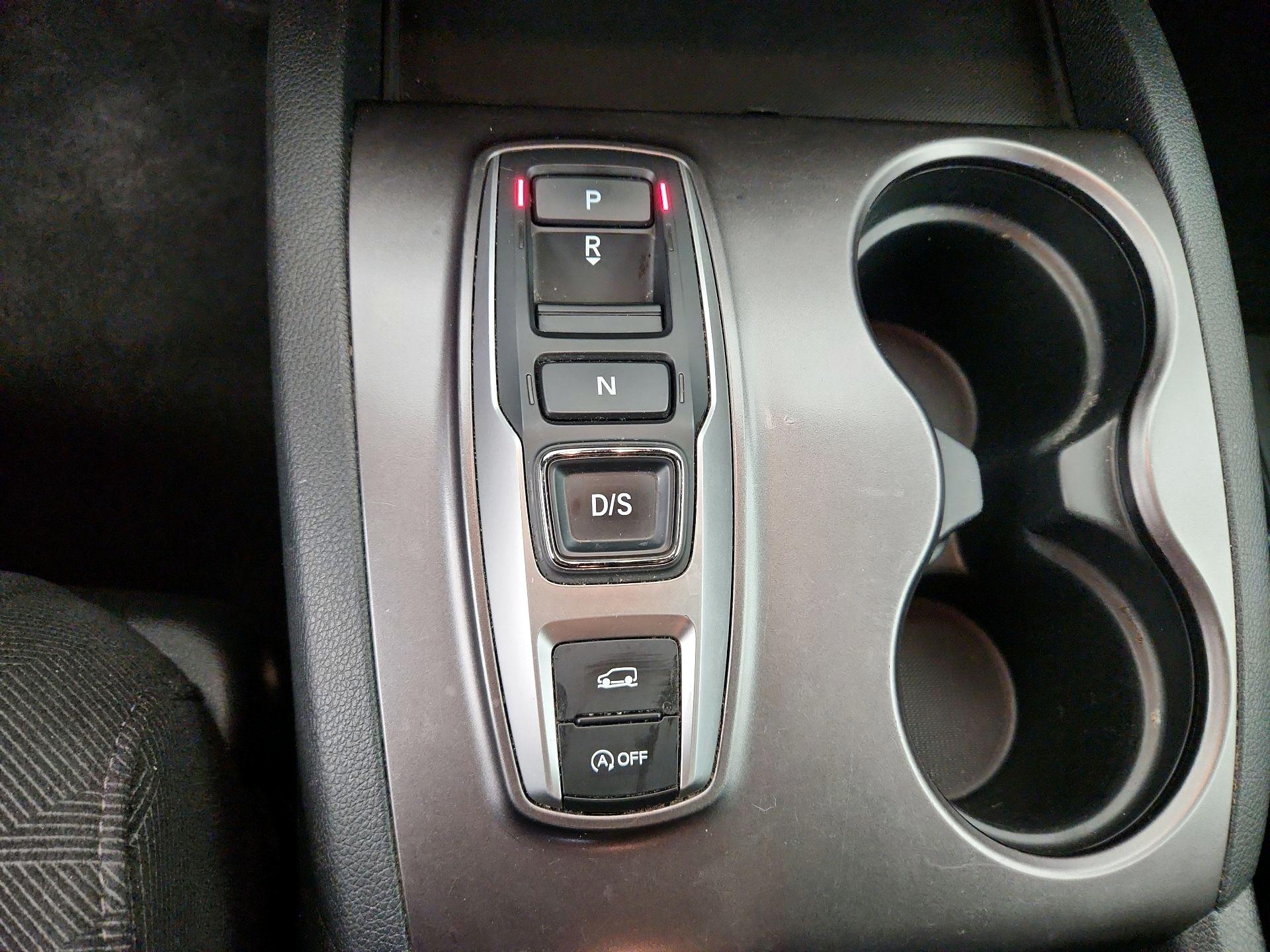 Thumbnail: 2022 Honda Pilot - 17