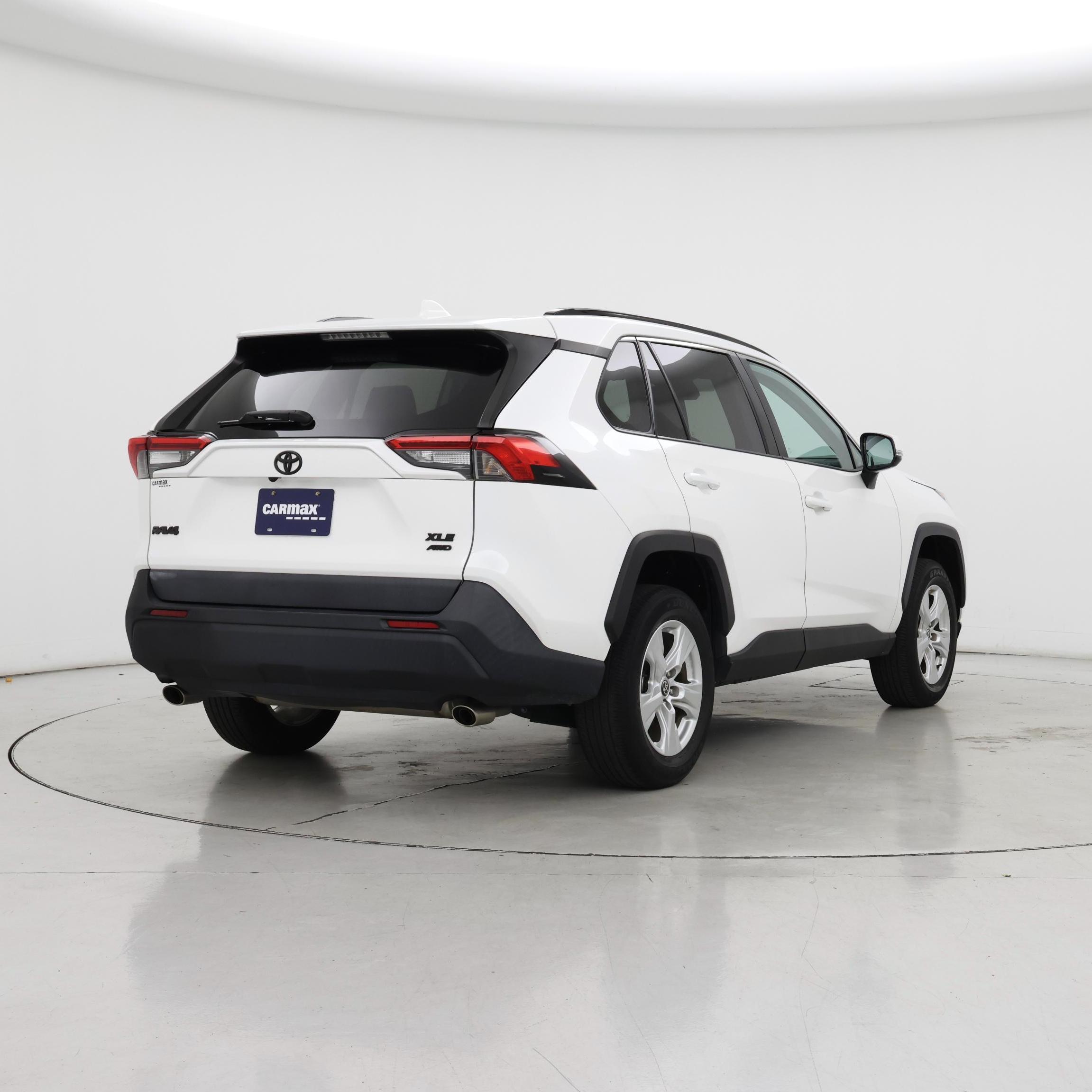 Thumbnail: 2021 Toyota RAV4 - 8