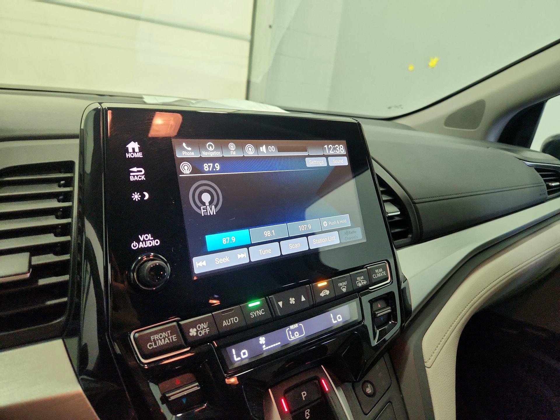 Thumbnail: 2020 Honda Odyssey - 16