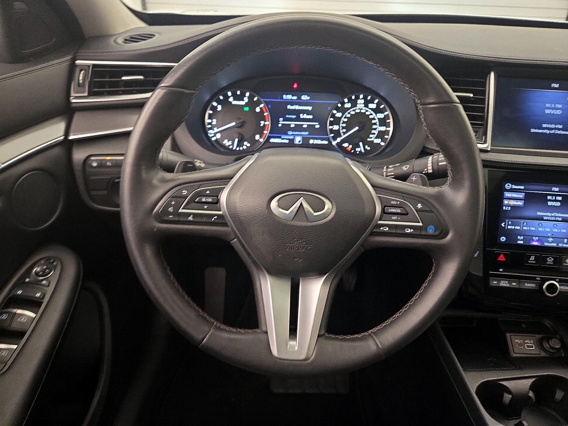 Thumbnail: 2023 INFINITI QX50 - 10