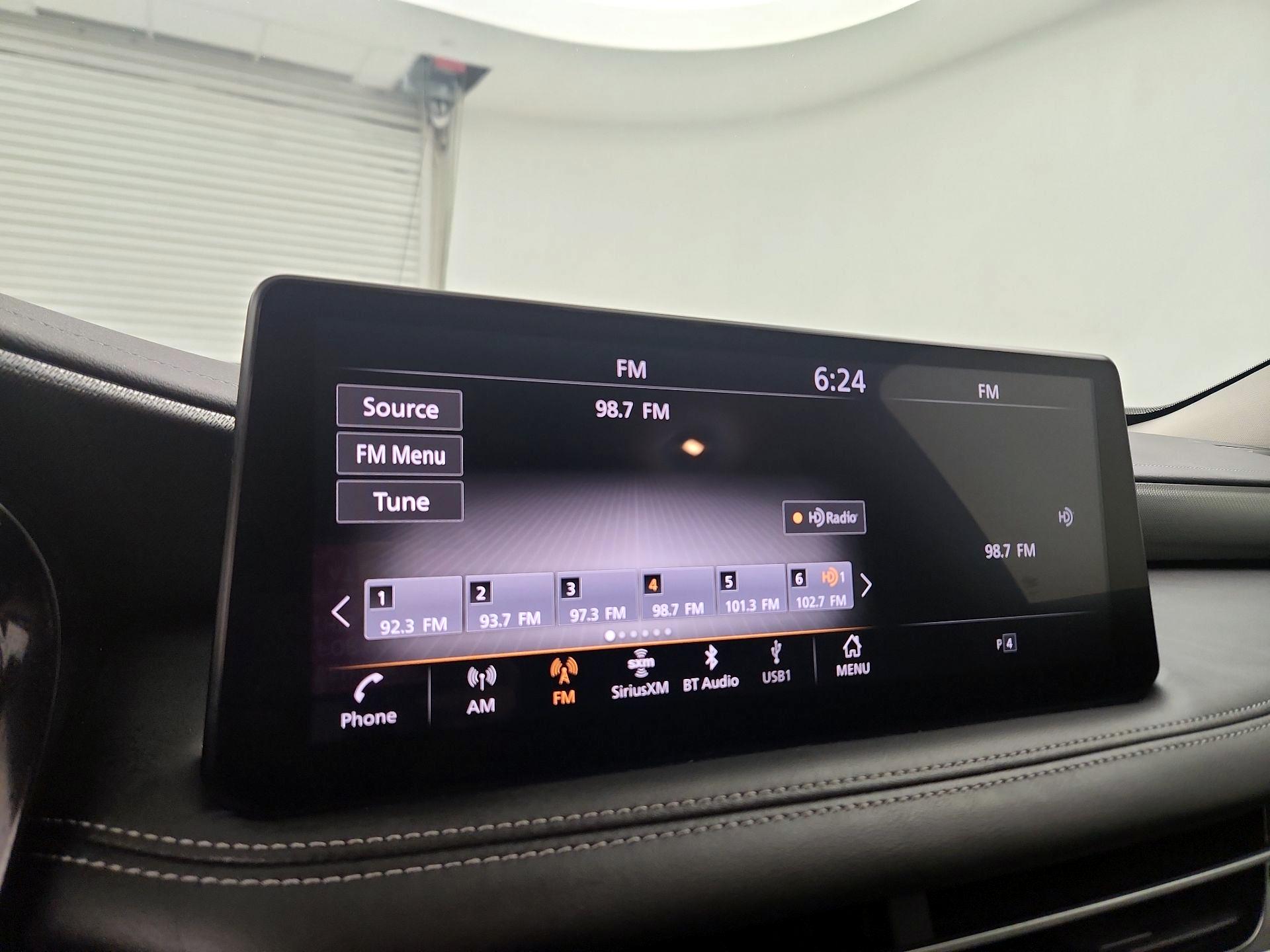 Thumbnail: 2022 INFINITI QX60 - 16