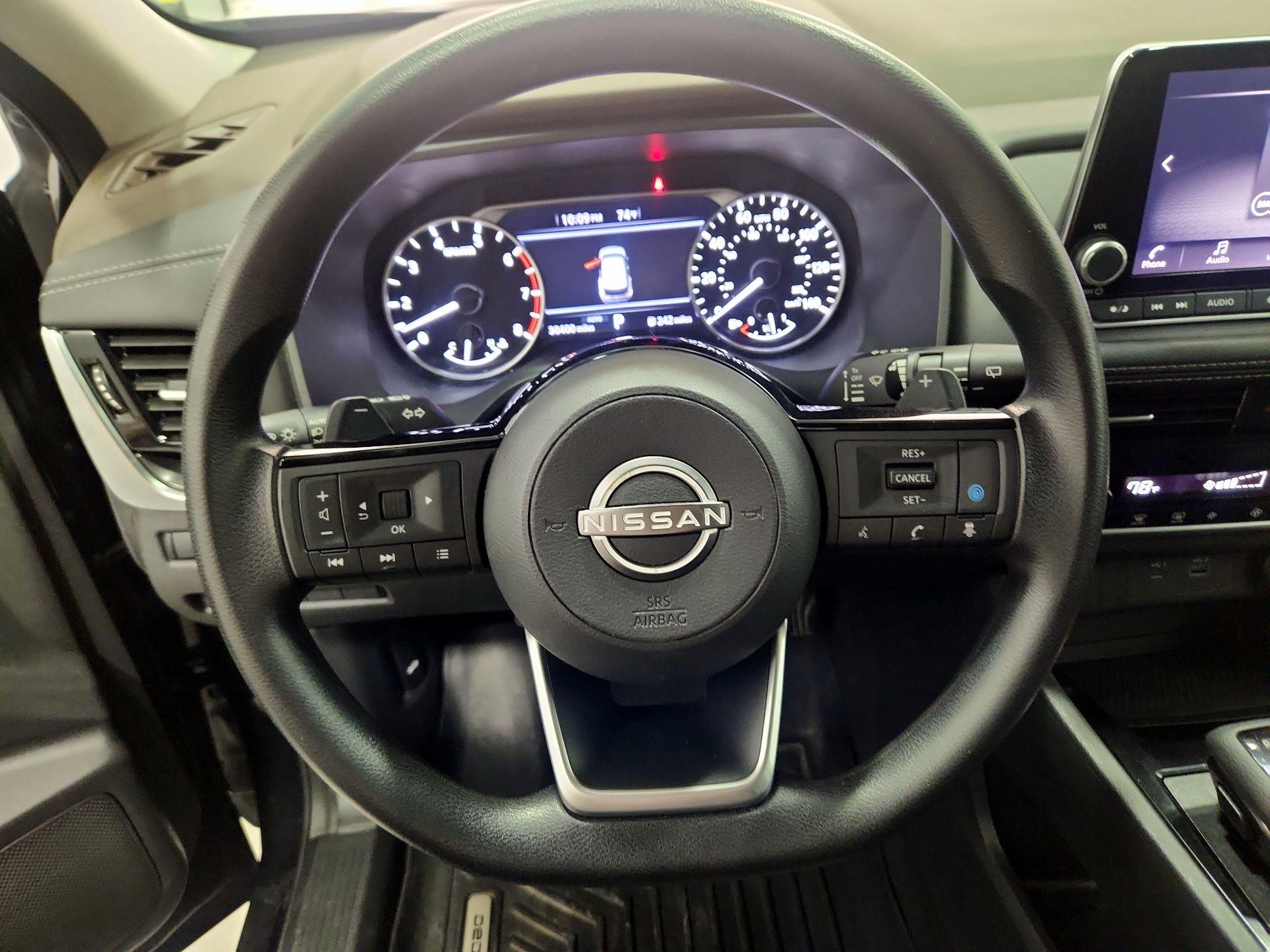 Thumbnail: 2023 Nissan Rogue - 10