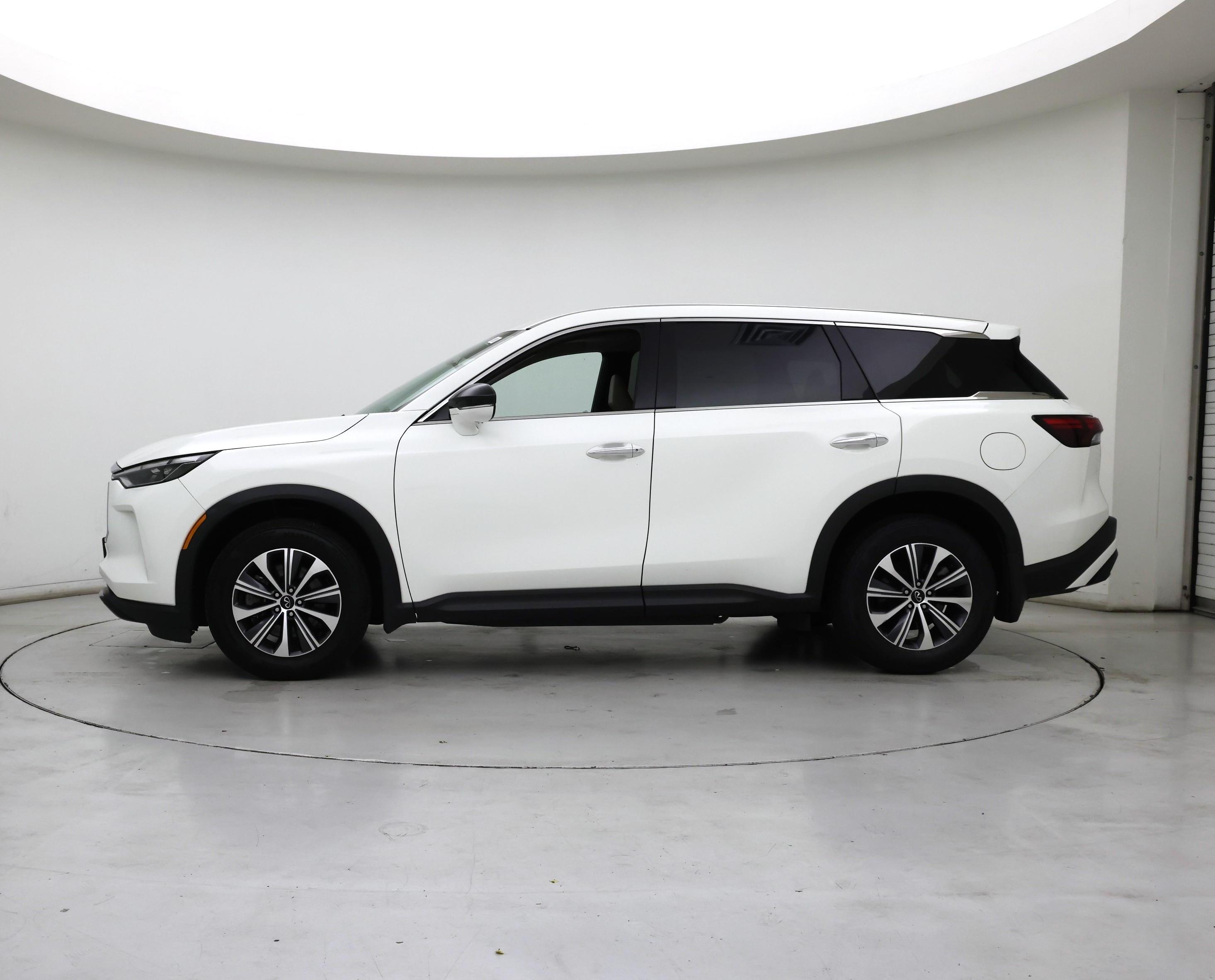 Thumbnail: 2023 INFINITI QX60 - 3