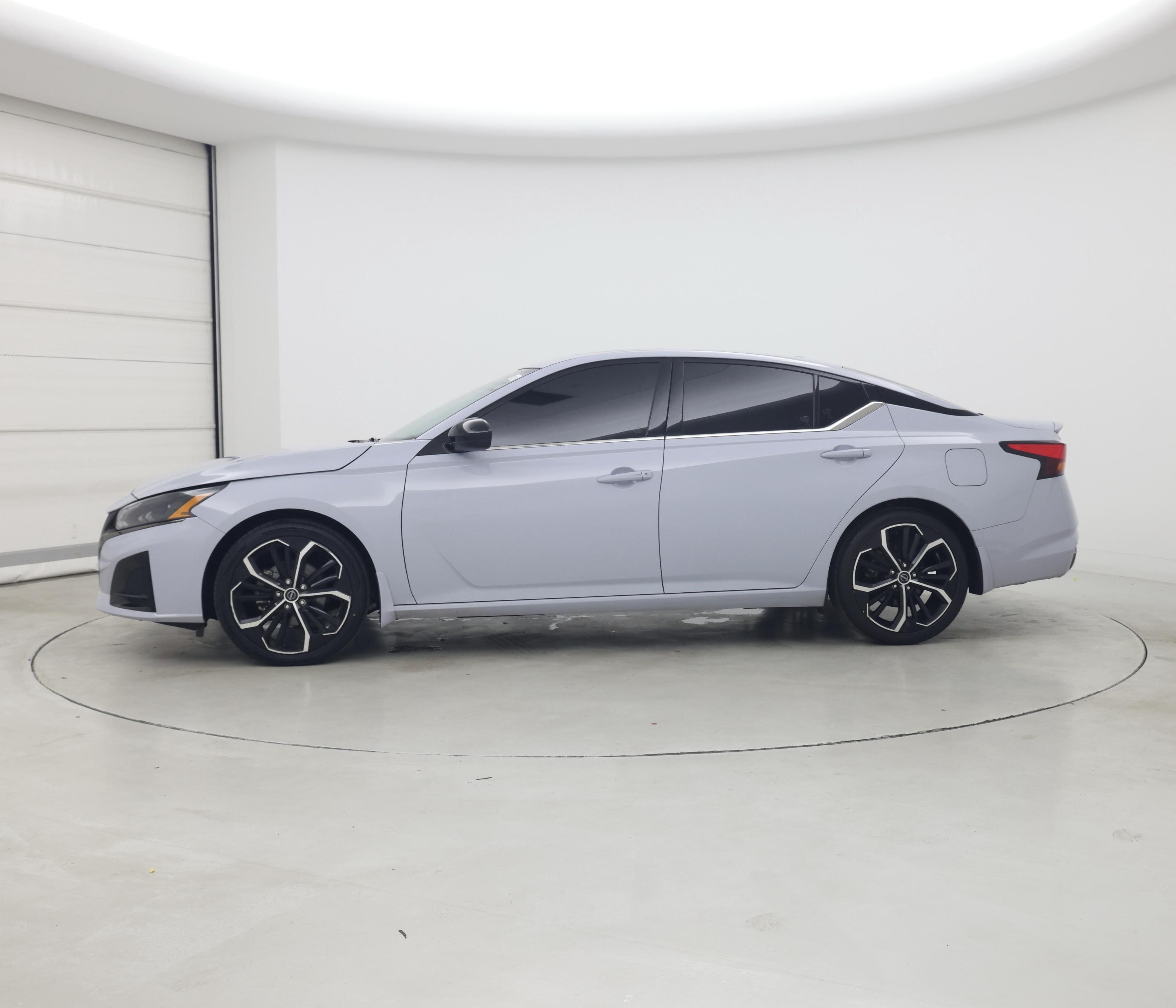 Thumbnail: 2023 Nissan Altima - 3