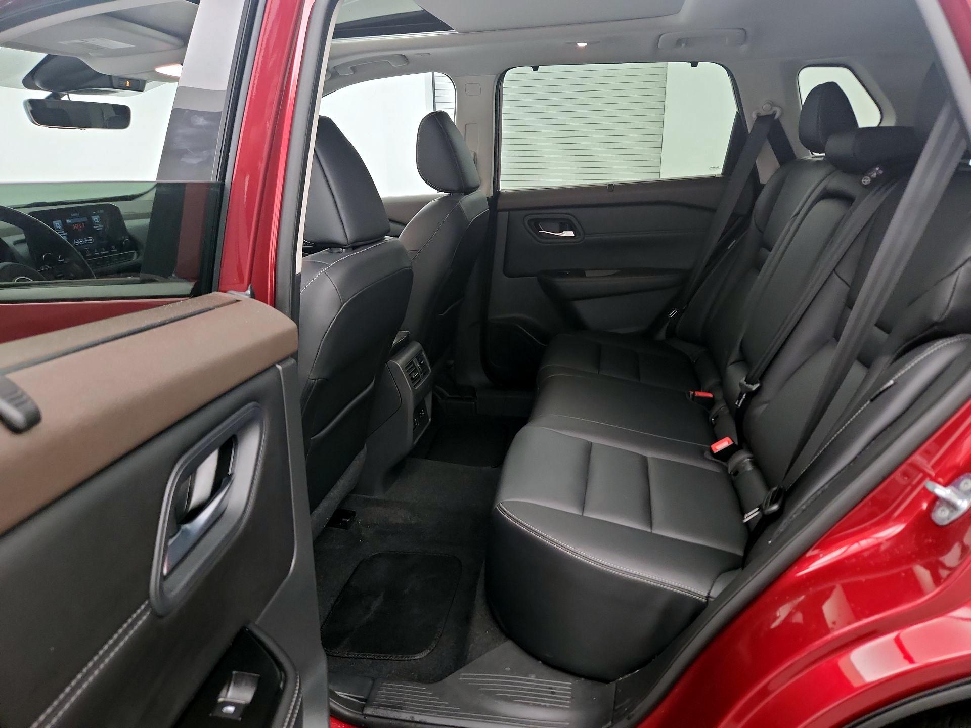 Thumbnail: 2022 Nissan Rogue - 20