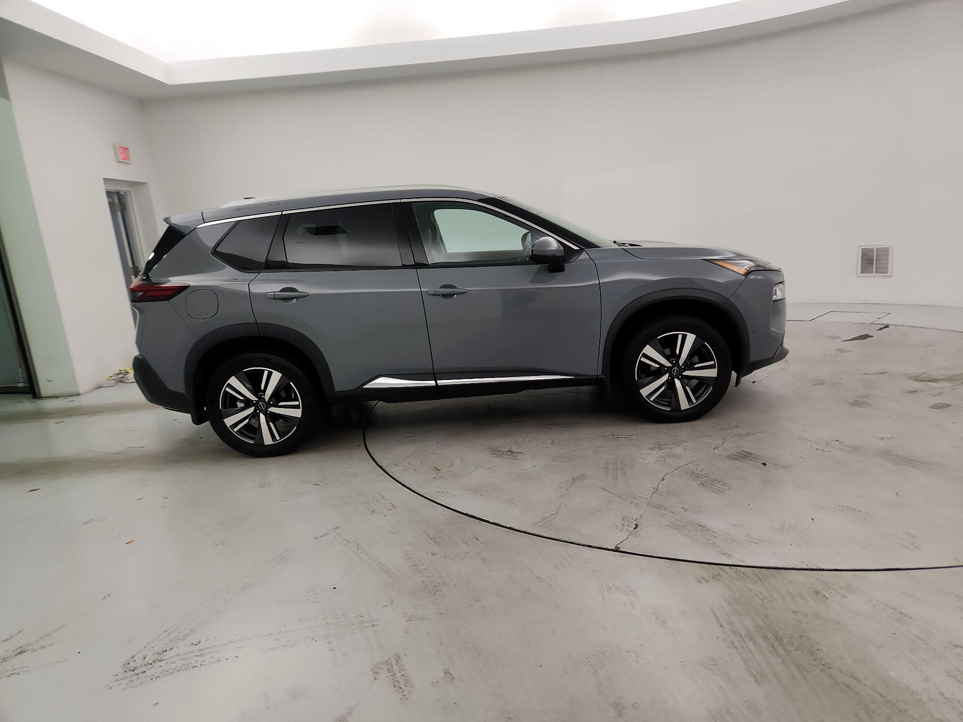 Thumbnail: 2022 Nissan Rogue - 4