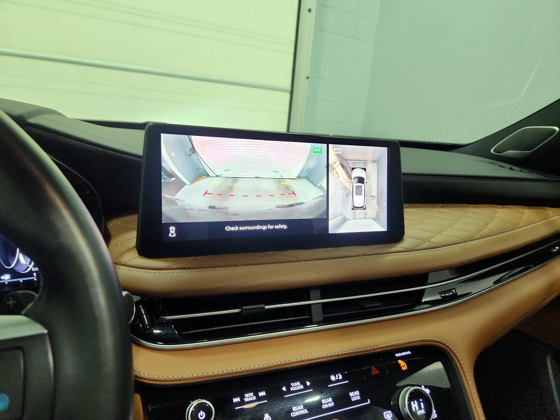 Thumbnail: 2022 INFINITI QX60 - 15