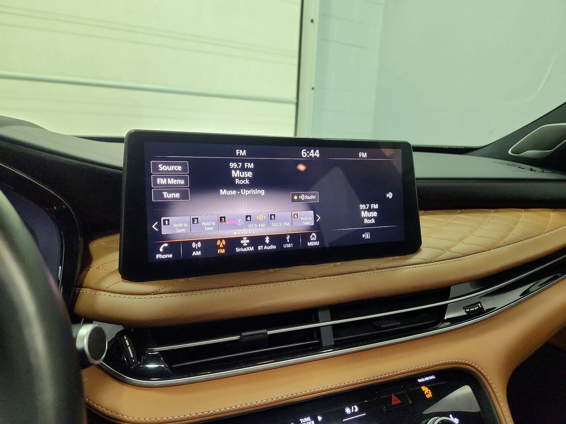 Thumbnail: 2022 INFINITI QX60 - 16