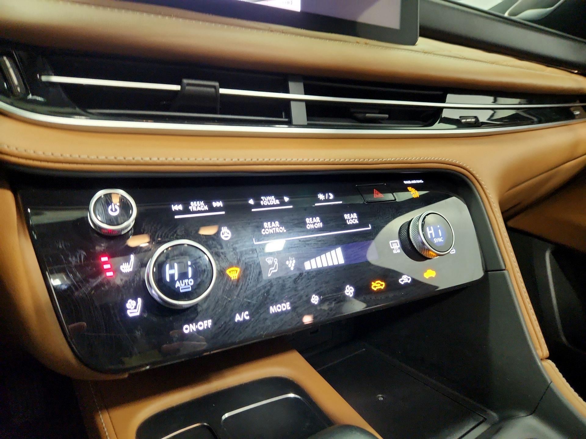 Thumbnail: 2022 INFINITI QX60 - 17