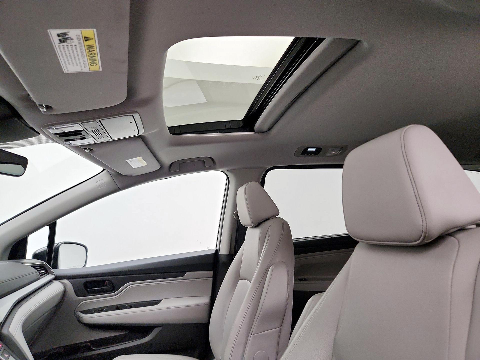 Thumbnail: 2022 Honda Odyssey - 19