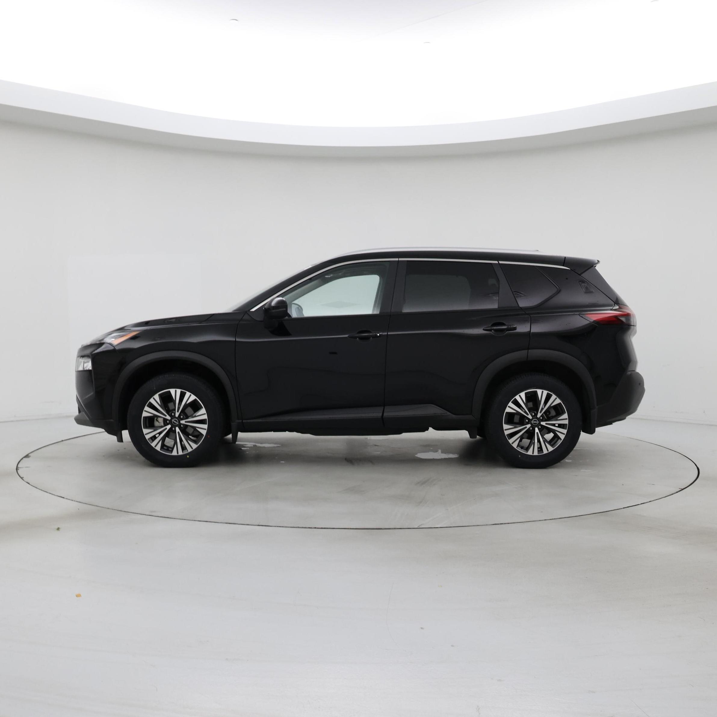 Thumbnail: 2022 Nissan Rogue - 3