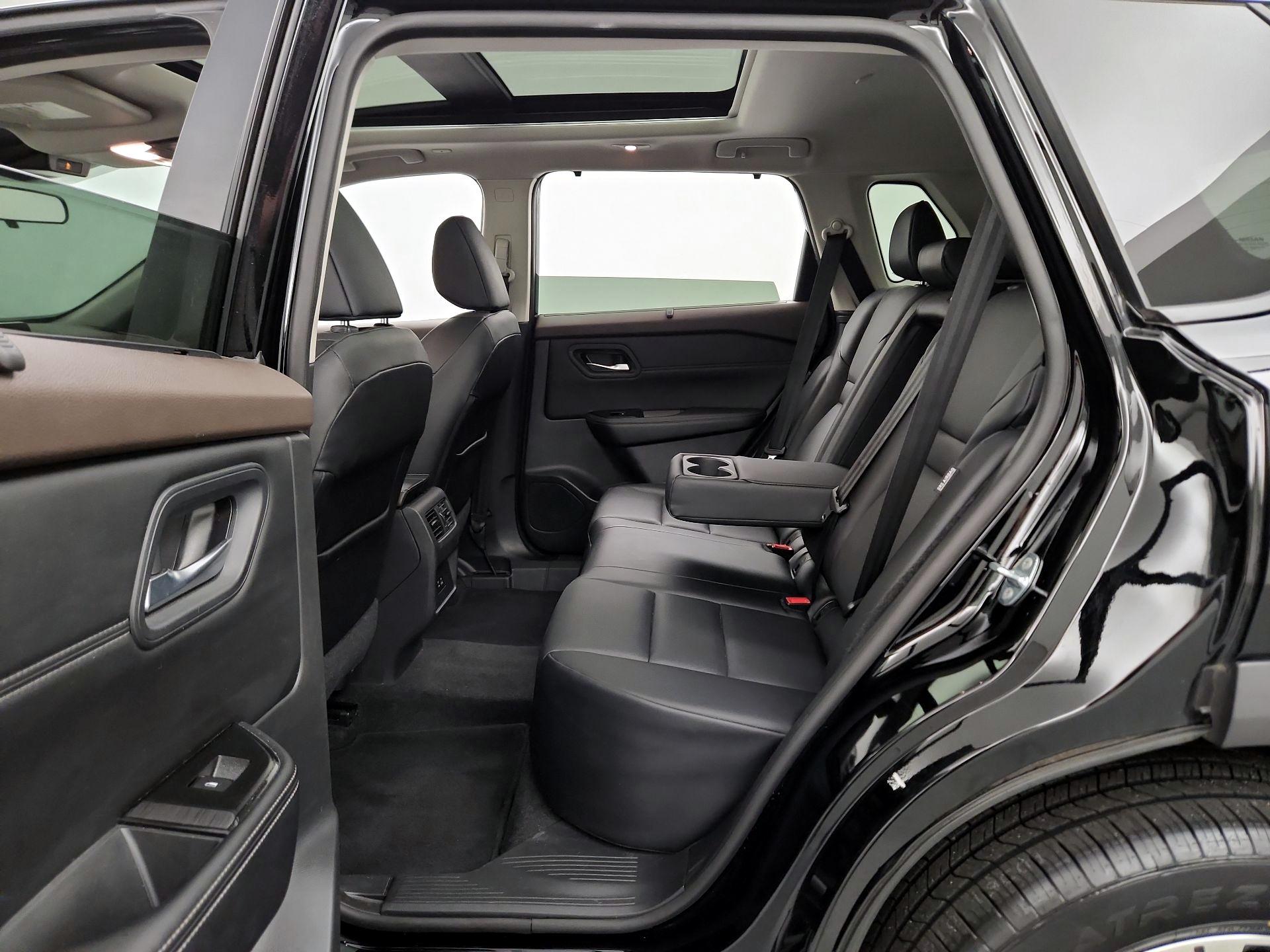 Thumbnail: 2022 Nissan Rogue - 20