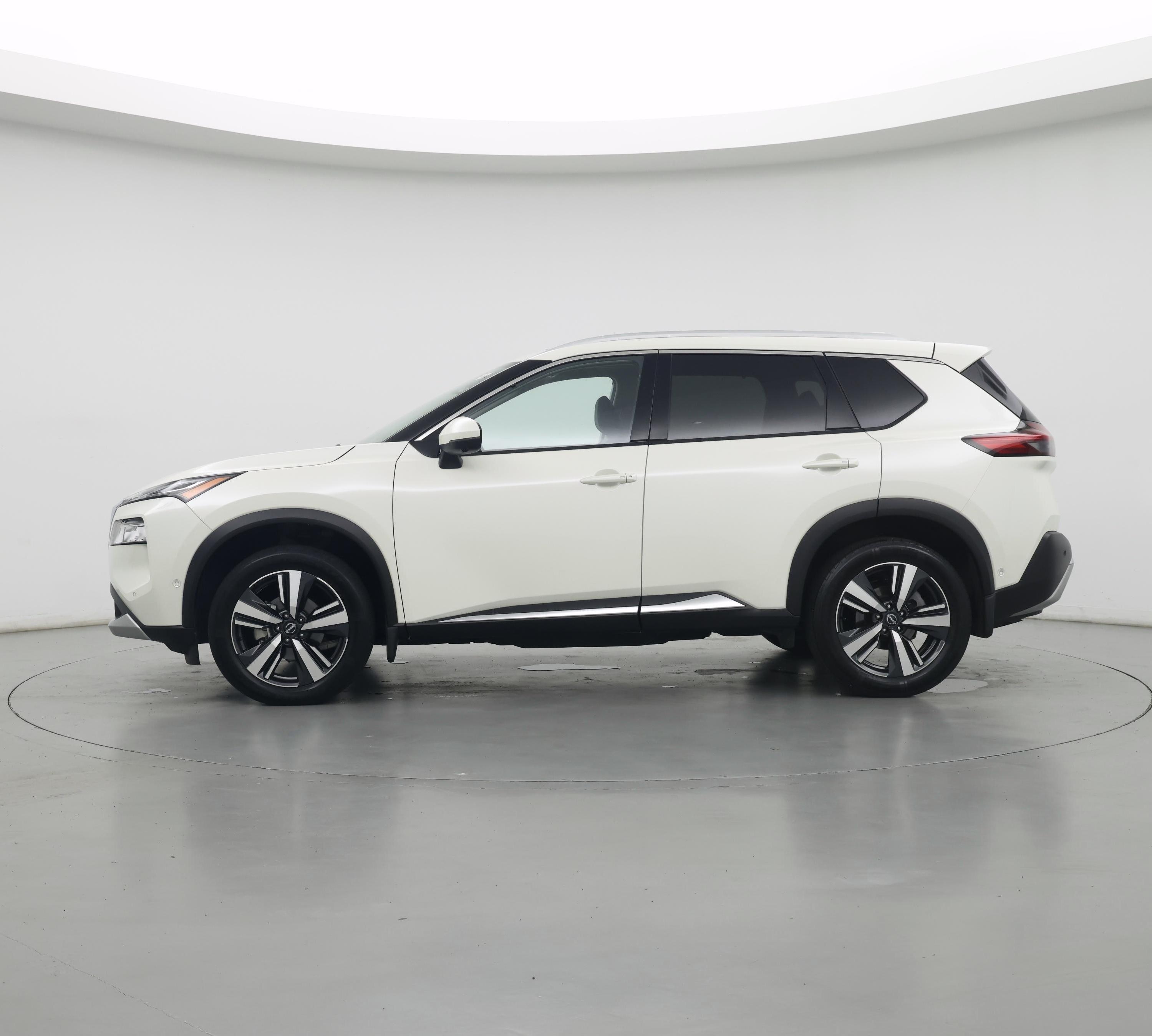 Thumbnail: 2023 Nissan Rogue - 3