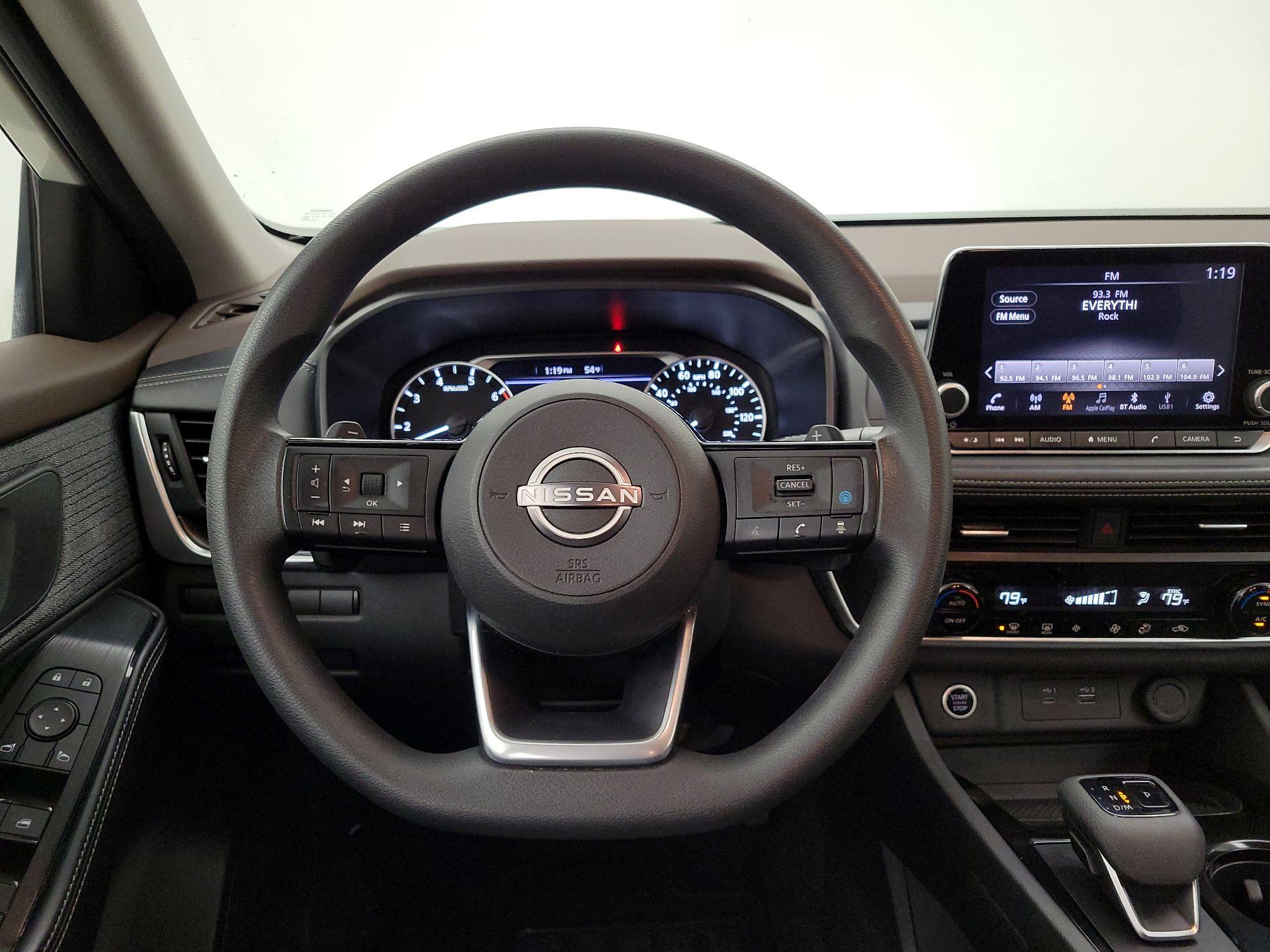 Thumbnail: 2023 Nissan Rogue - 10