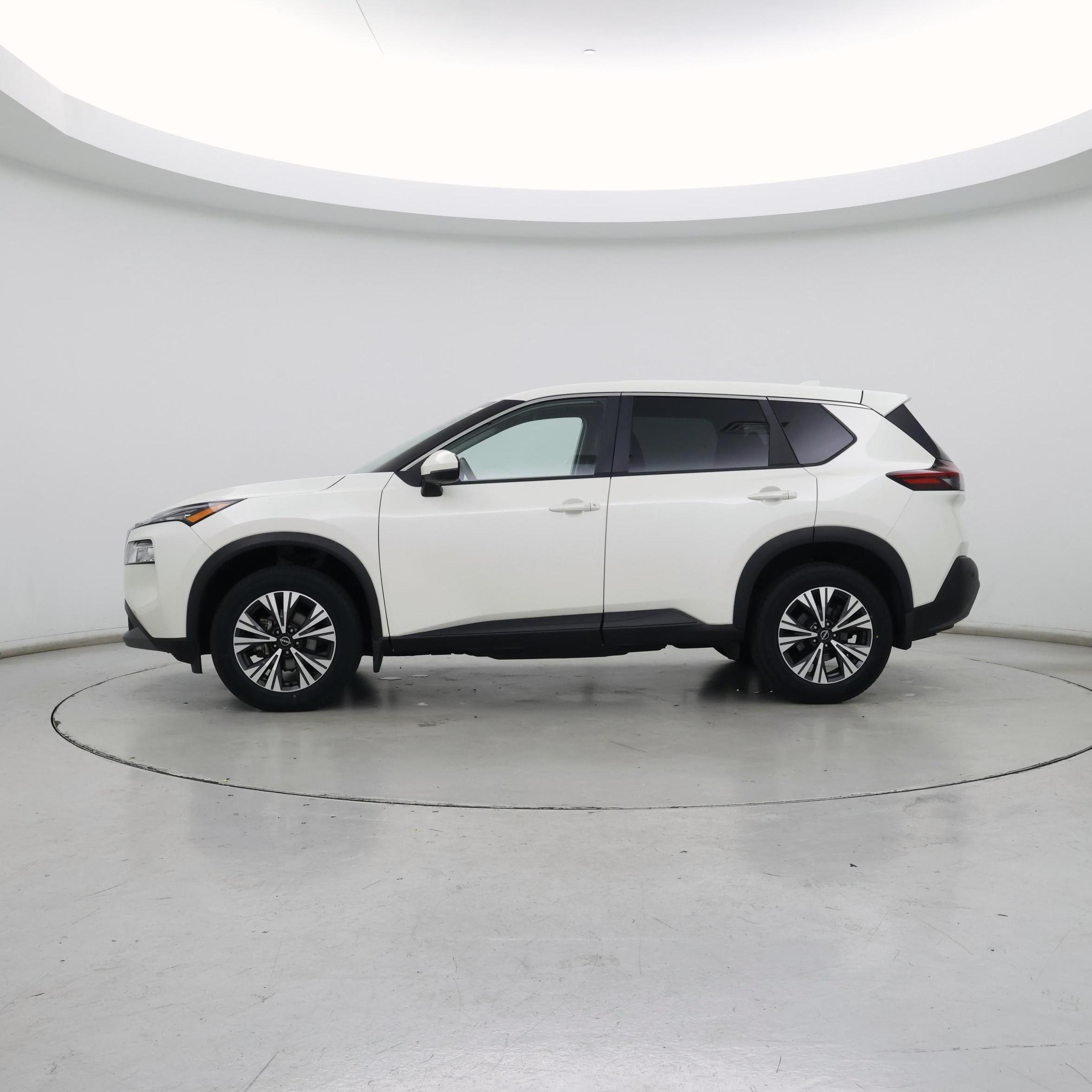 Thumbnail: 2023 Nissan Rogue - 3
