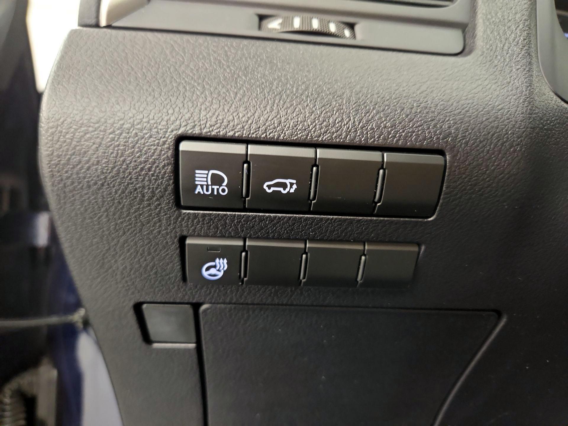 Thumbnail: 2022 Lexus RX - 13