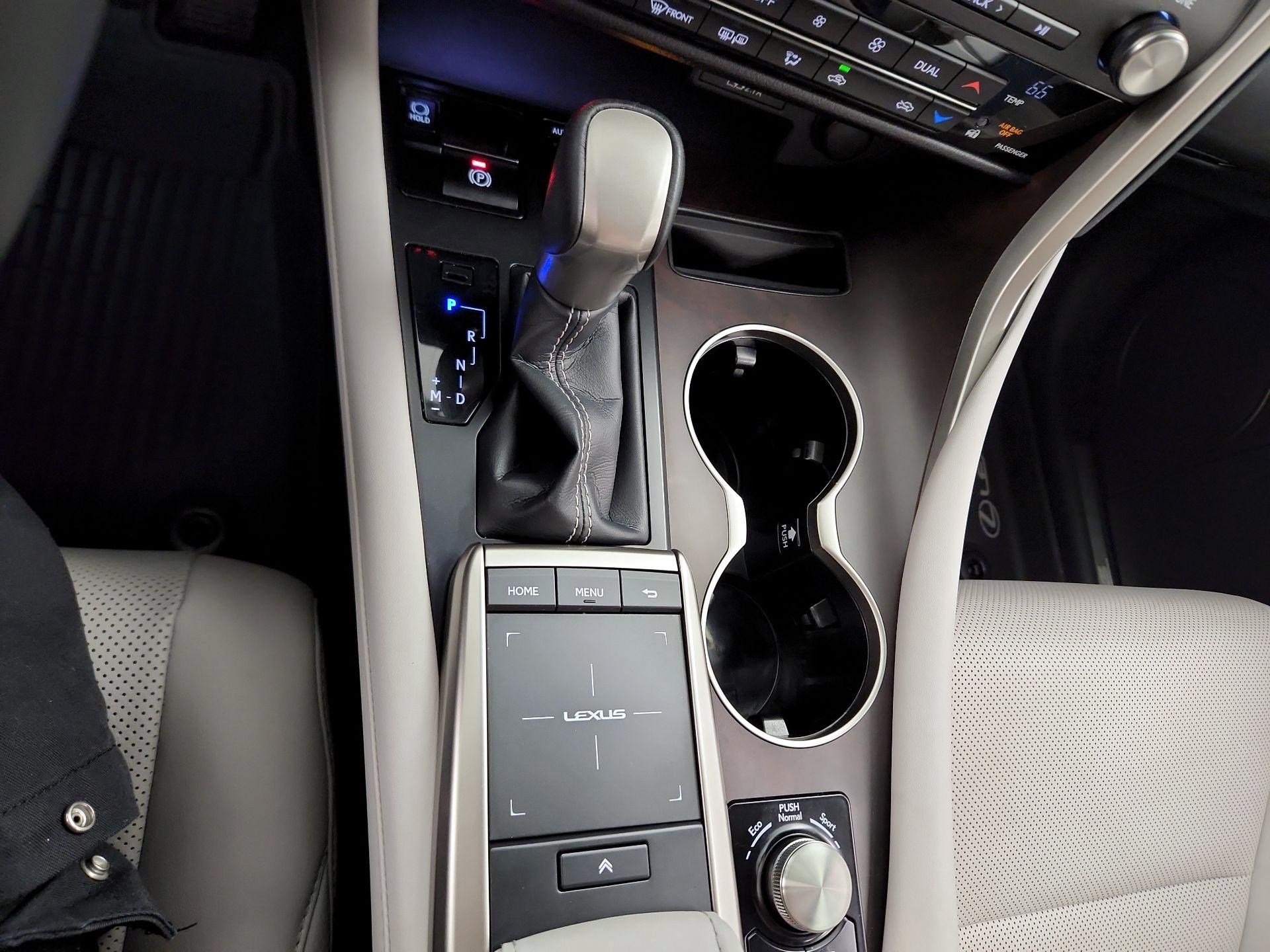 Thumbnail: 2022 Lexus RX - 17