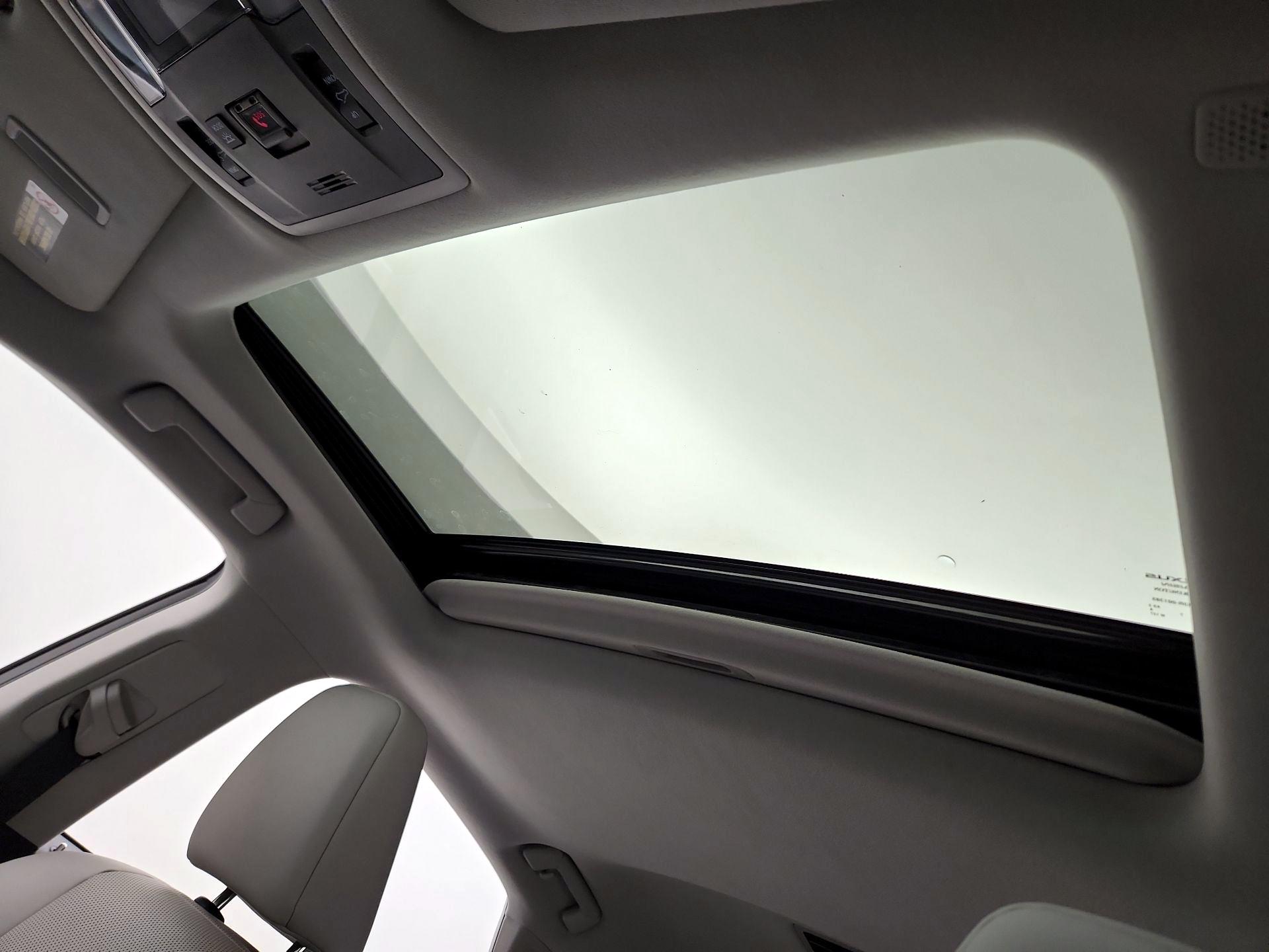 Thumbnail: 2022 Lexus RX - 19