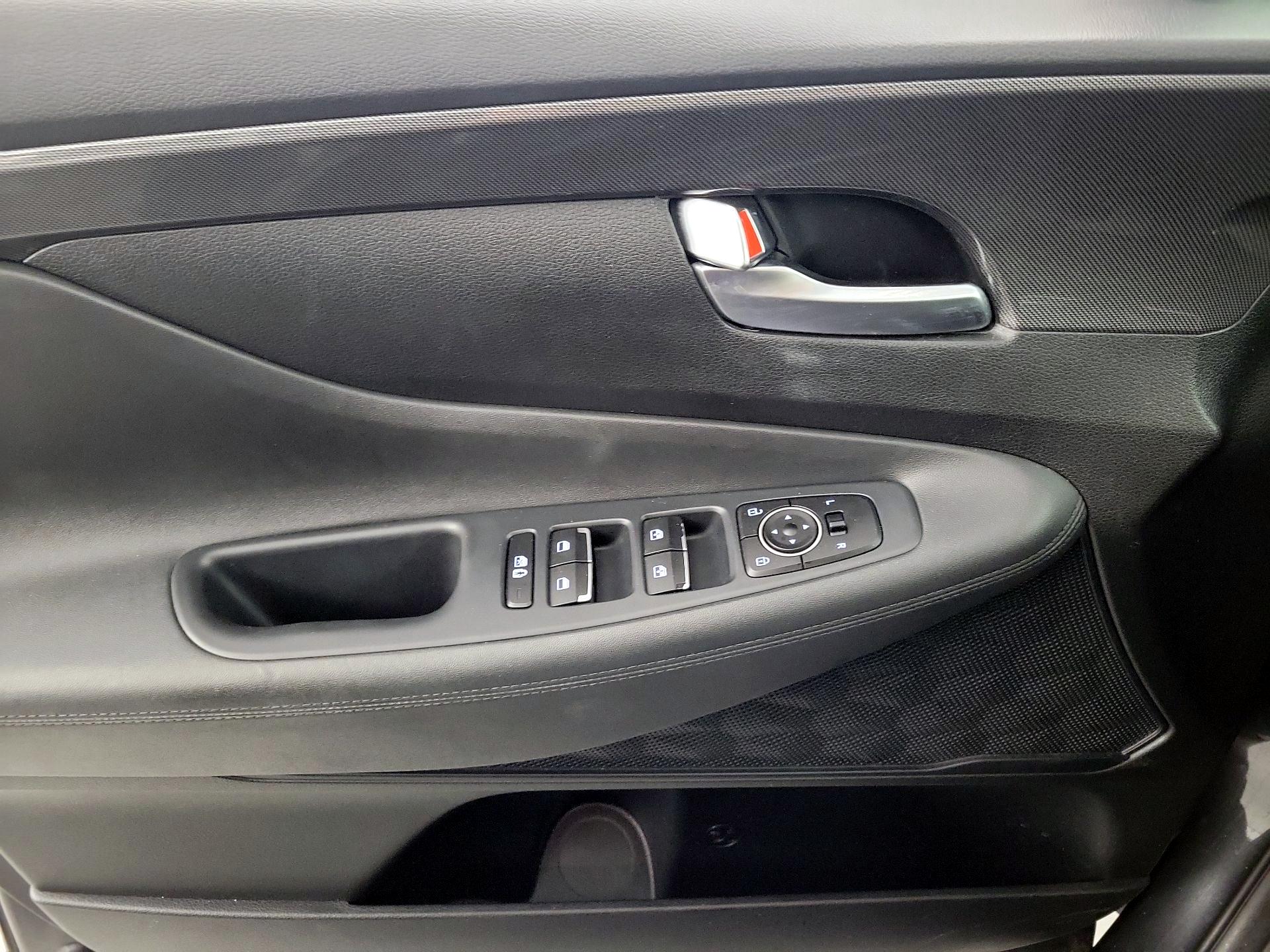 Thumbnail: 2023 Hyundai Santa Fe - 12