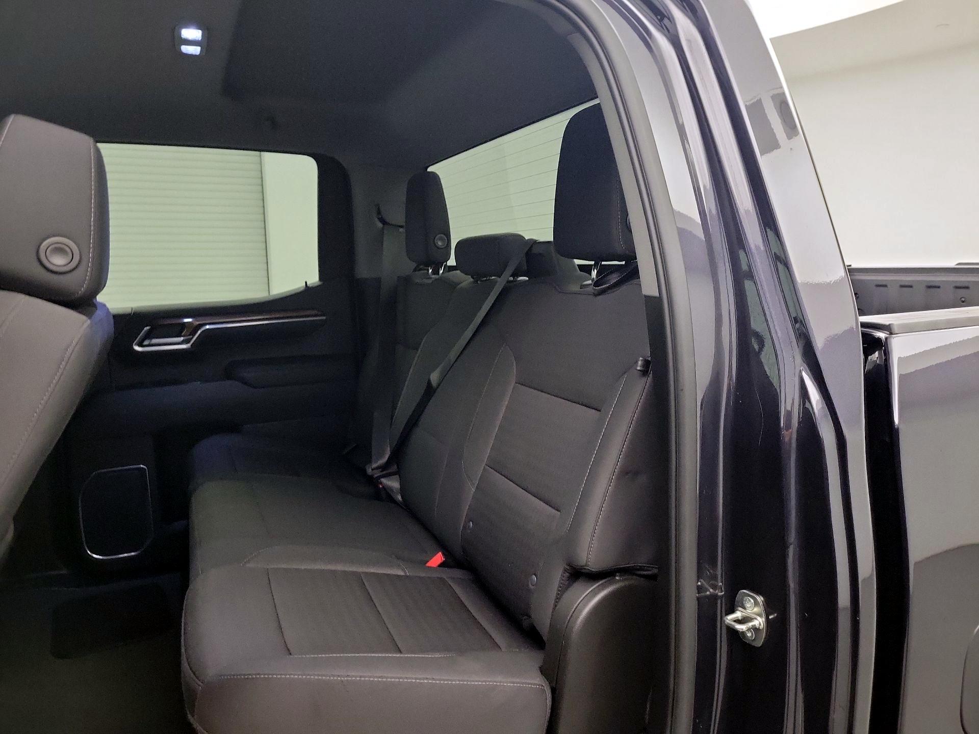 Thumbnail: 2022 Chevrolet Silverado 1500 - 19