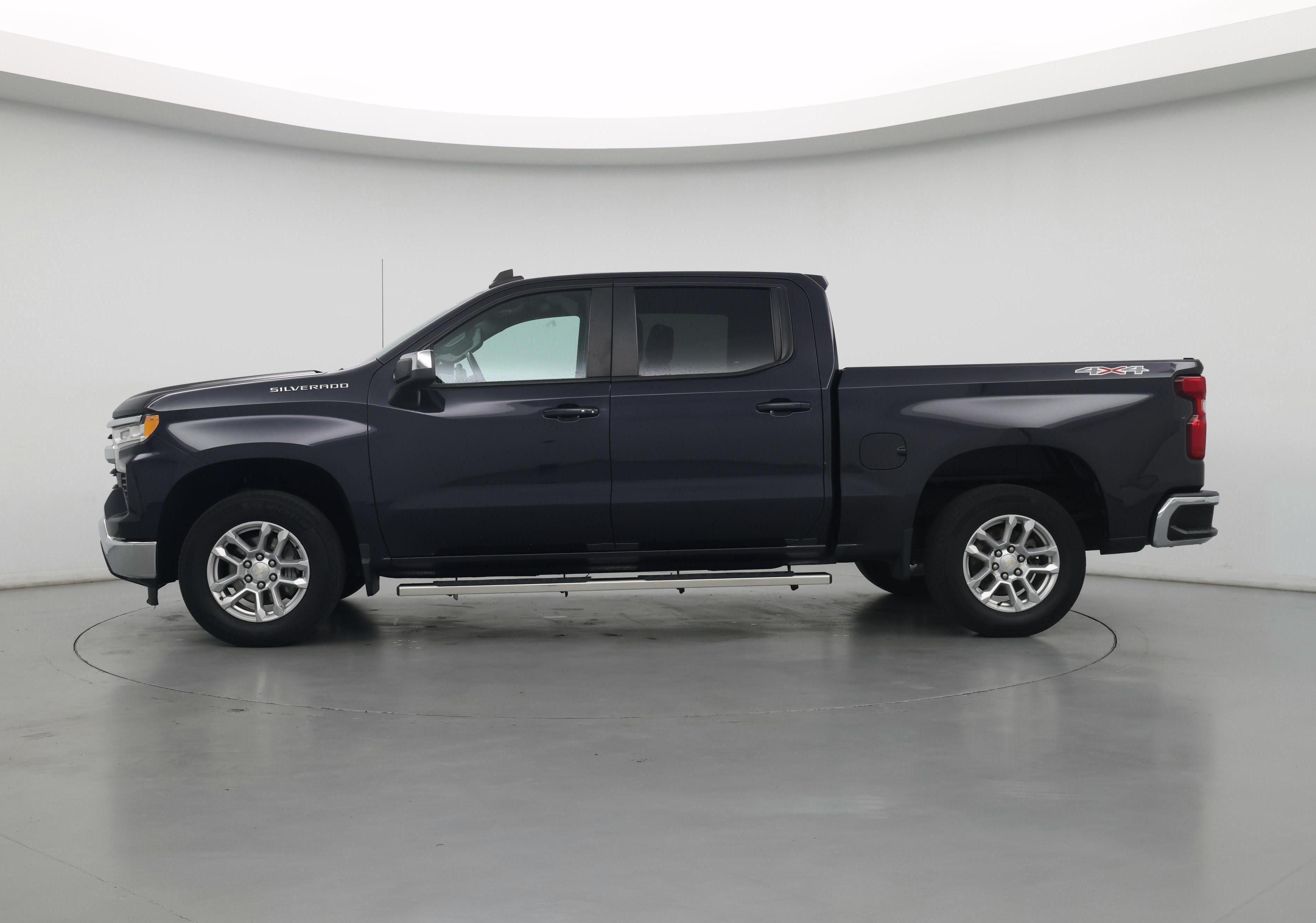 Thumbnail: 2022 Chevrolet Silverado 1500 - 3