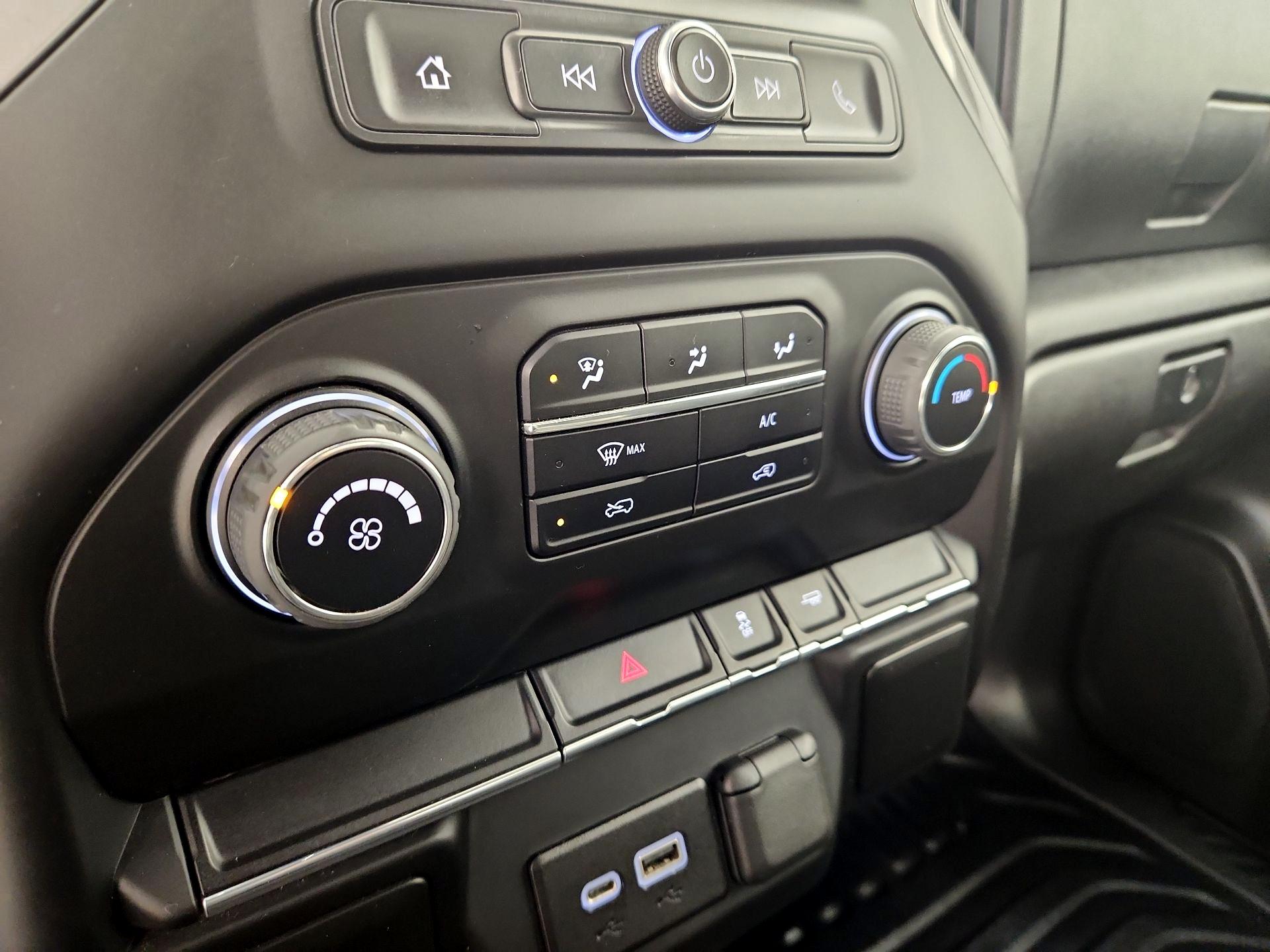 Thumbnail: 2022 Chevrolet Silverado 2500 - 16