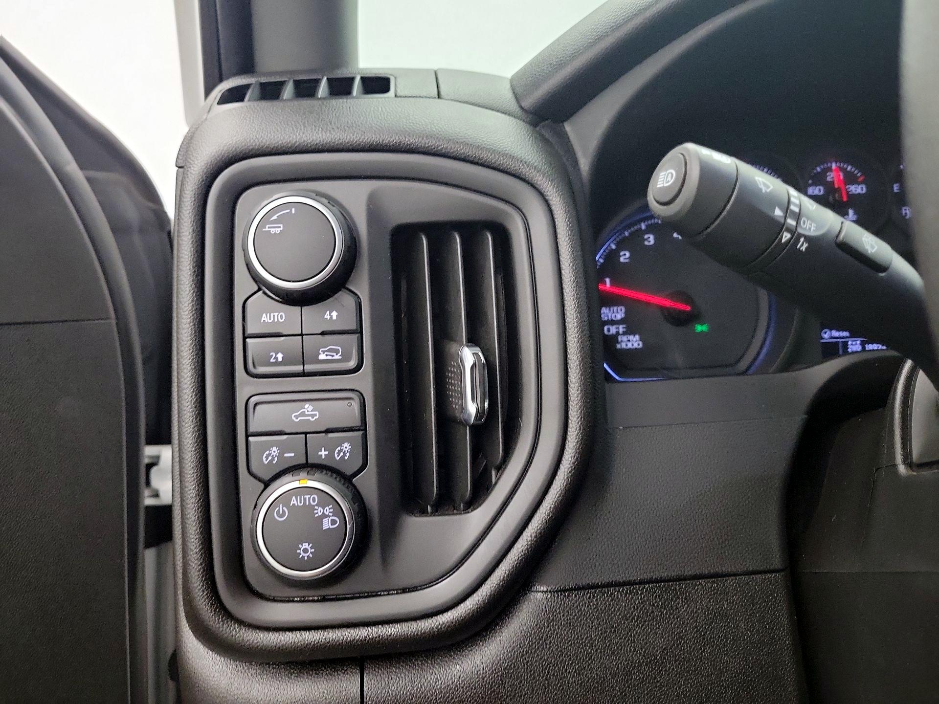 Thumbnail: 2022 Chevrolet Silverado 1500 - 13