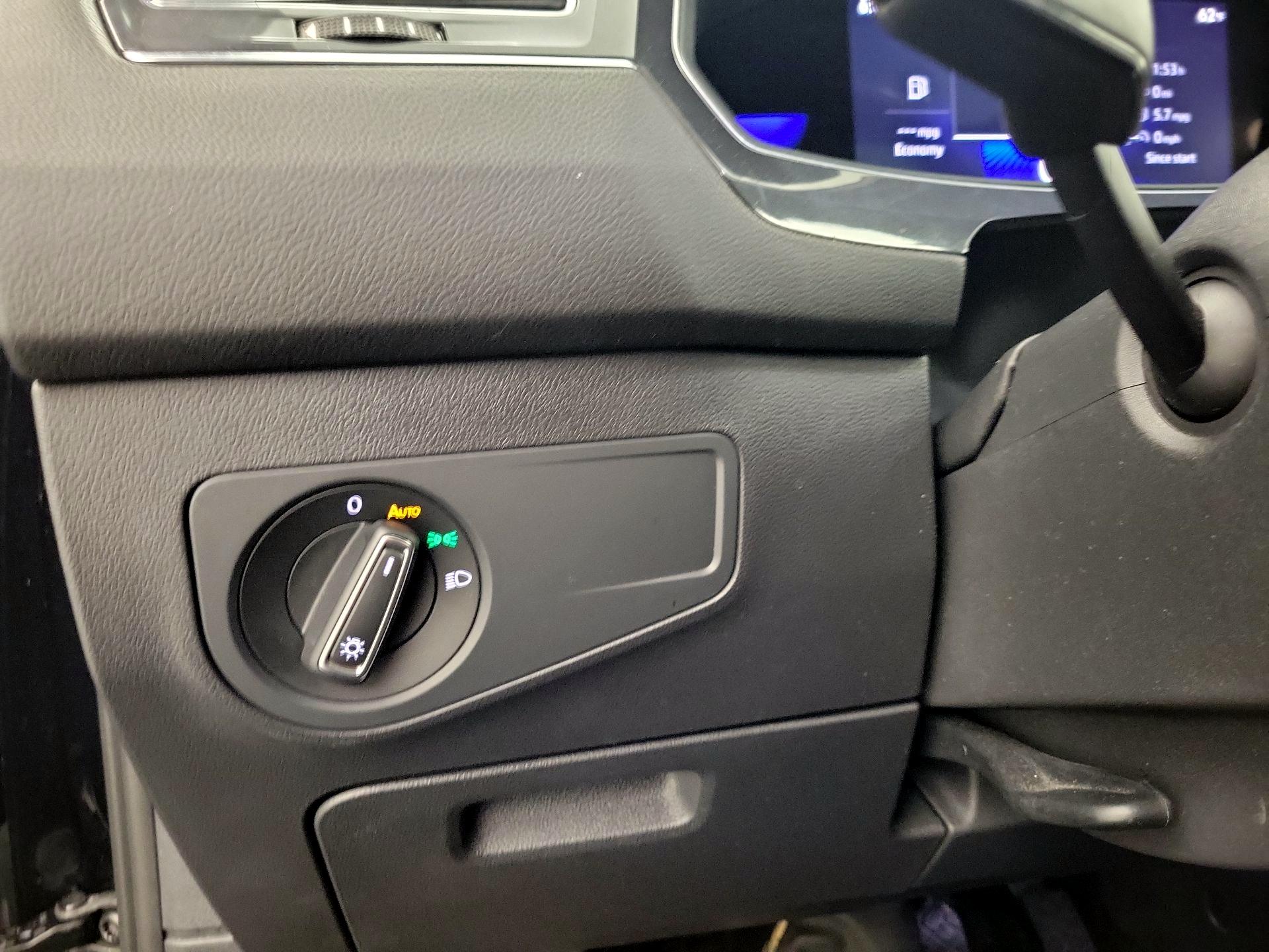 Thumbnail: 2022 Volkswagen Tiguan - 13