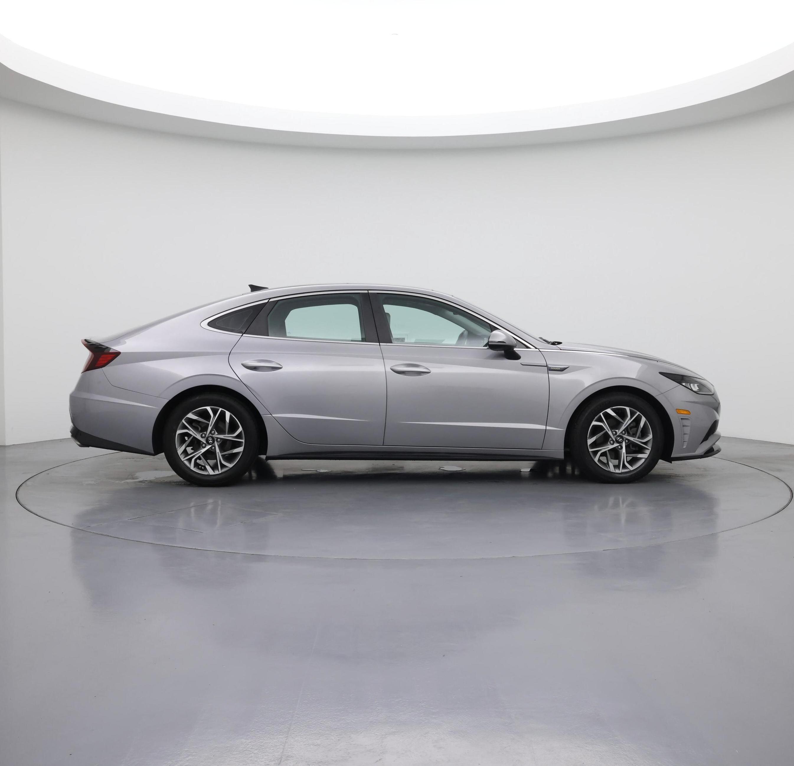 Thumbnail: 2023 Hyundai Sonata - 7