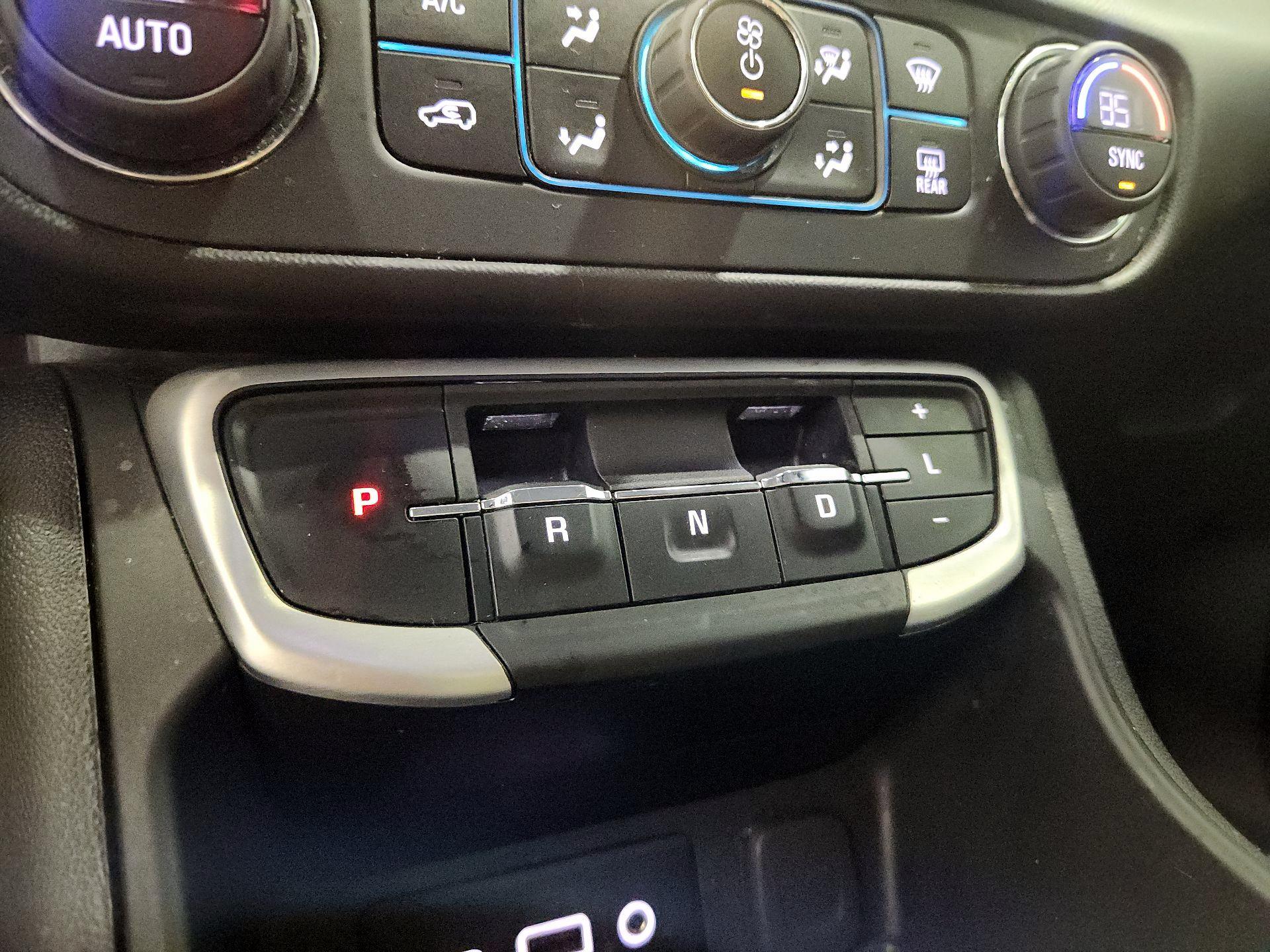 Thumbnail: 2022 GMC Terrain - 17