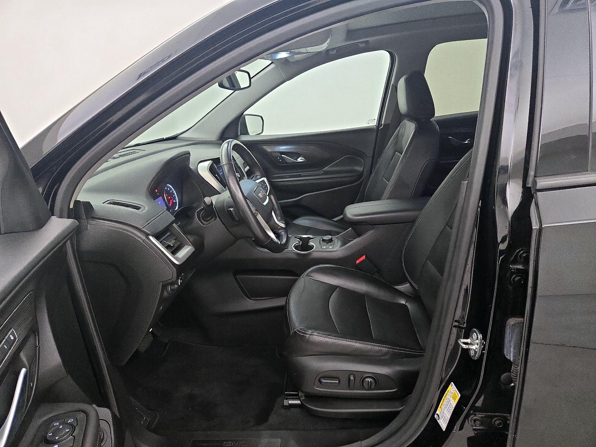 Thumbnail: 2022 GMC Terrain - 11