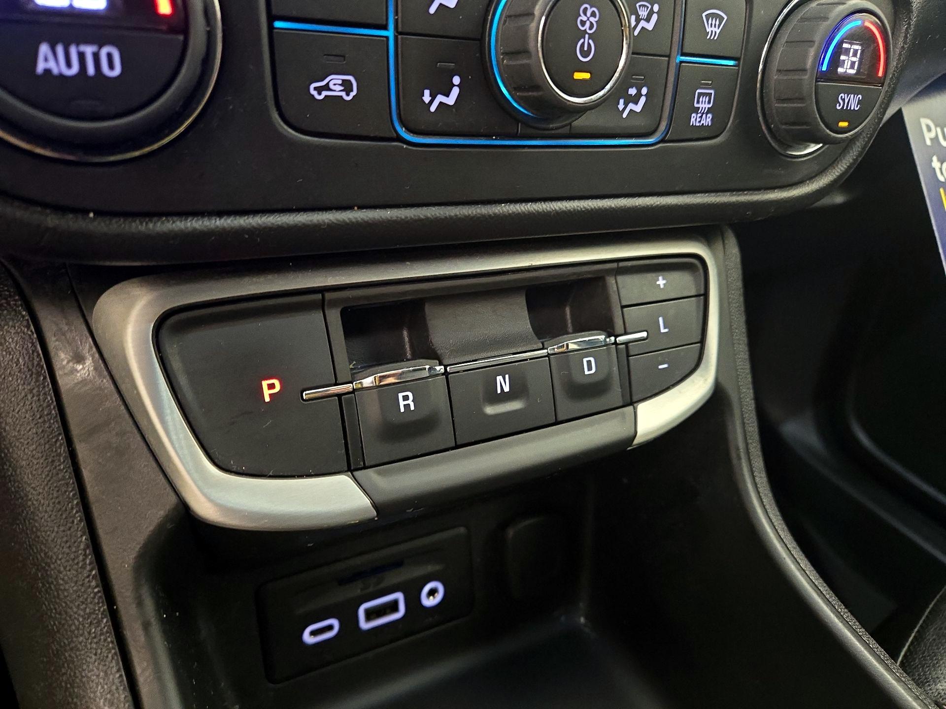 Thumbnail: 2022 GMC Terrain - 17