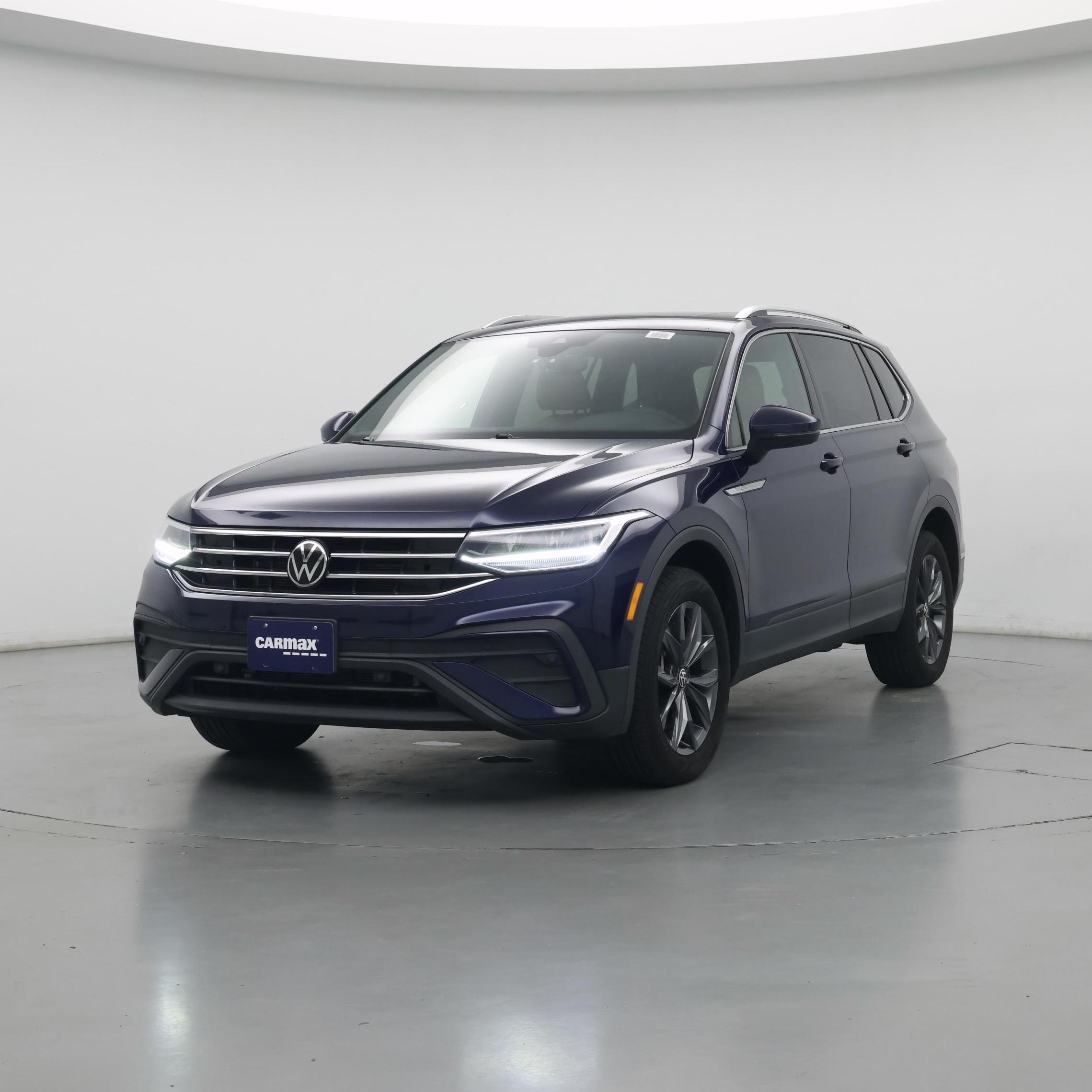 Thumbnail: 2022 Volkswagen Tiguan - 4